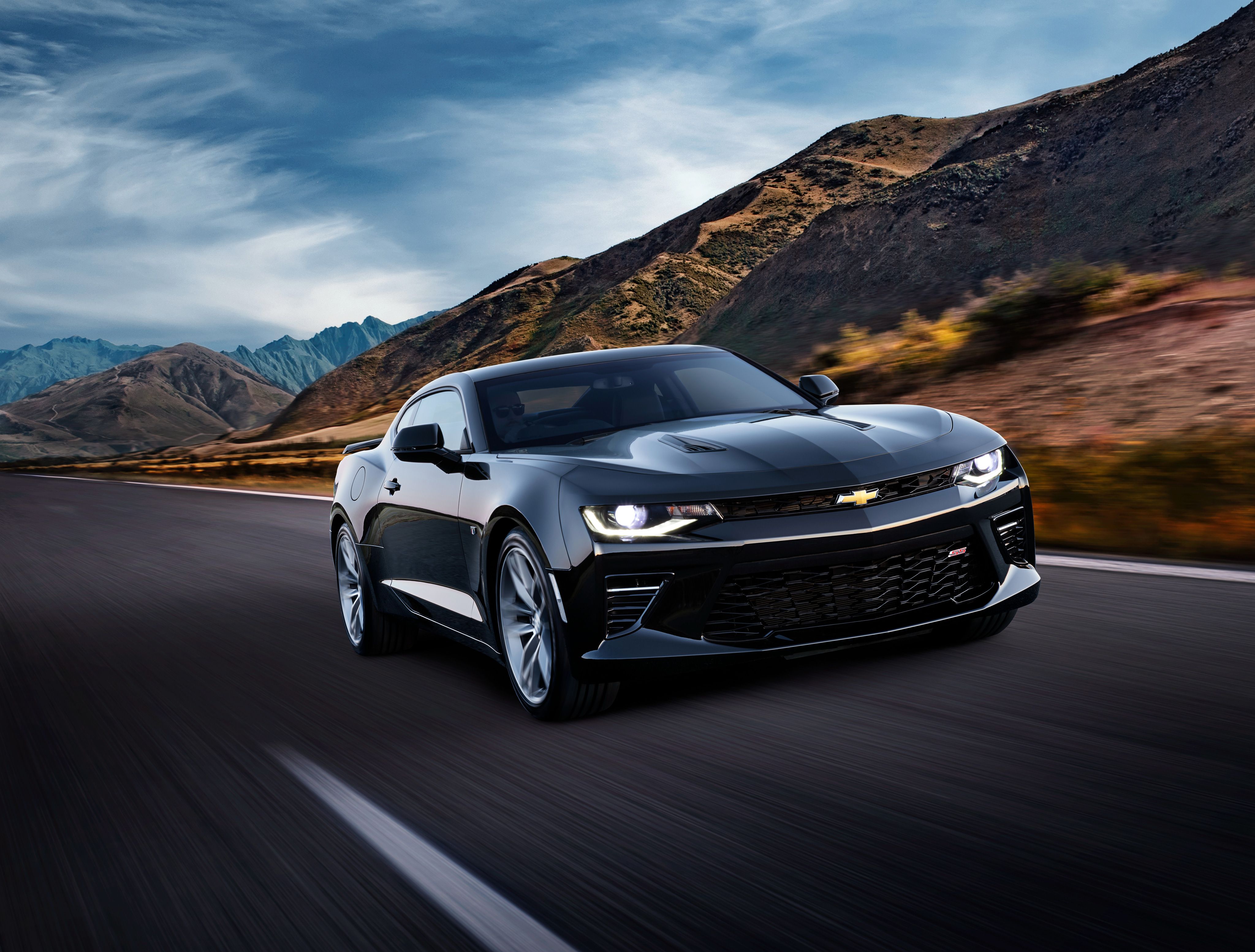 Camaro 8K Wallpaper