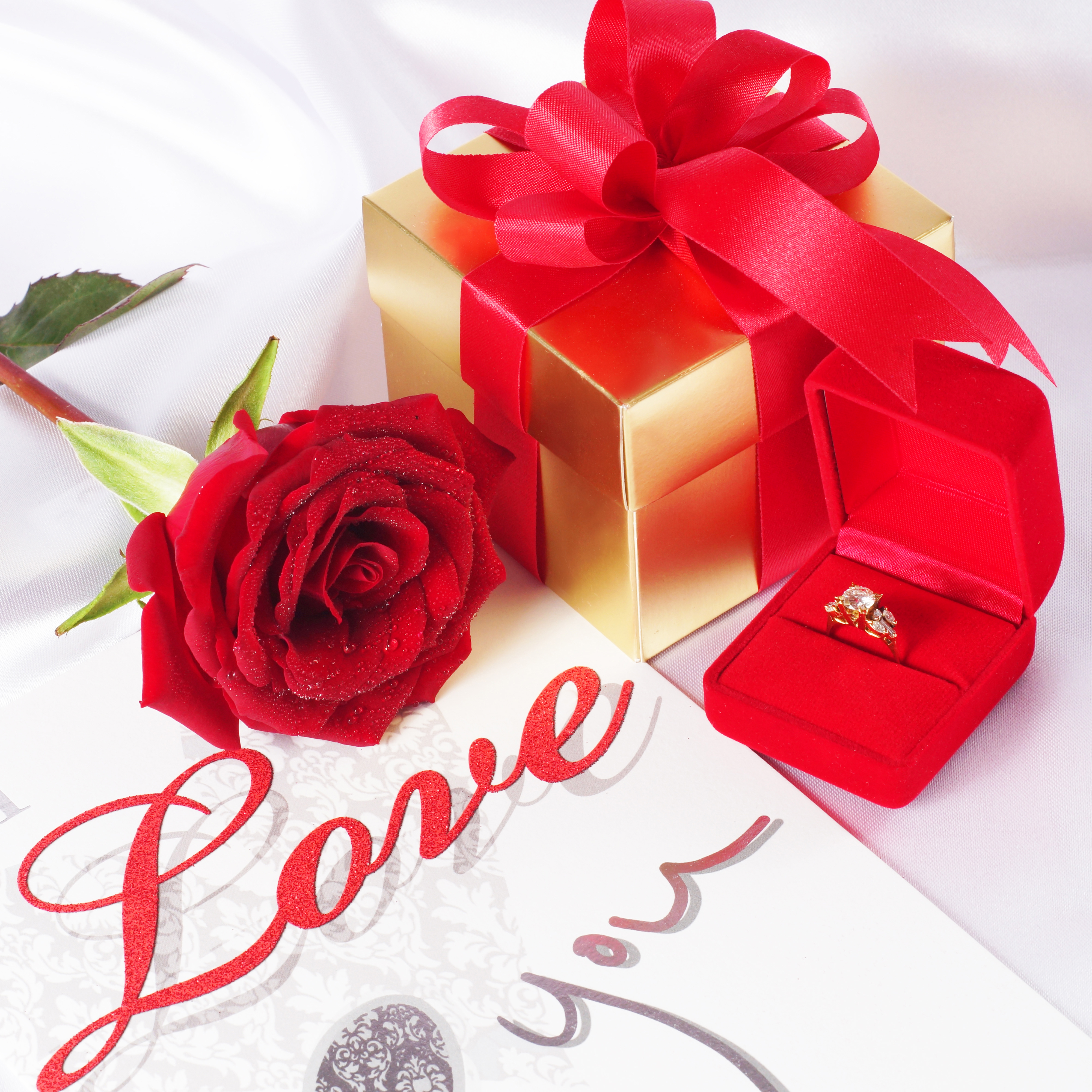 Love You Gift and Red Rose Background​-Quality Free Image and Transparent PNG Clipart