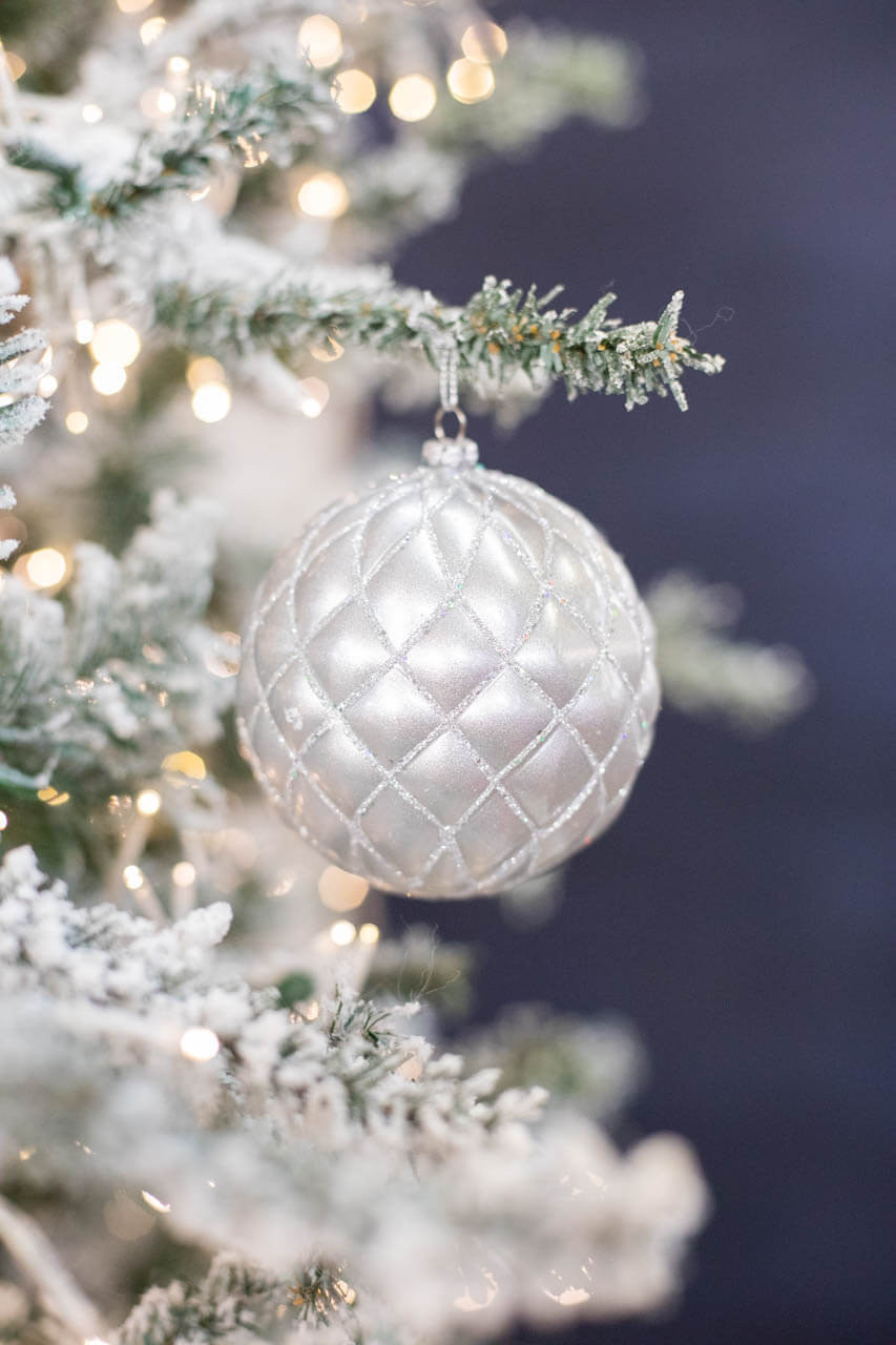 Silver Christmas Ornament Wallpapers - Wallpaper Cave