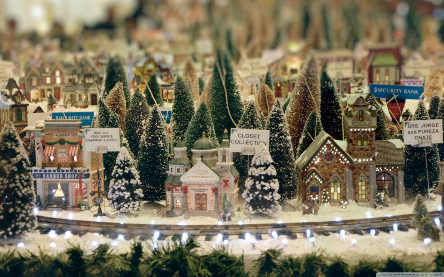 Little Christmas Ultra HD Desktop Background Wallpaper for: Tablet