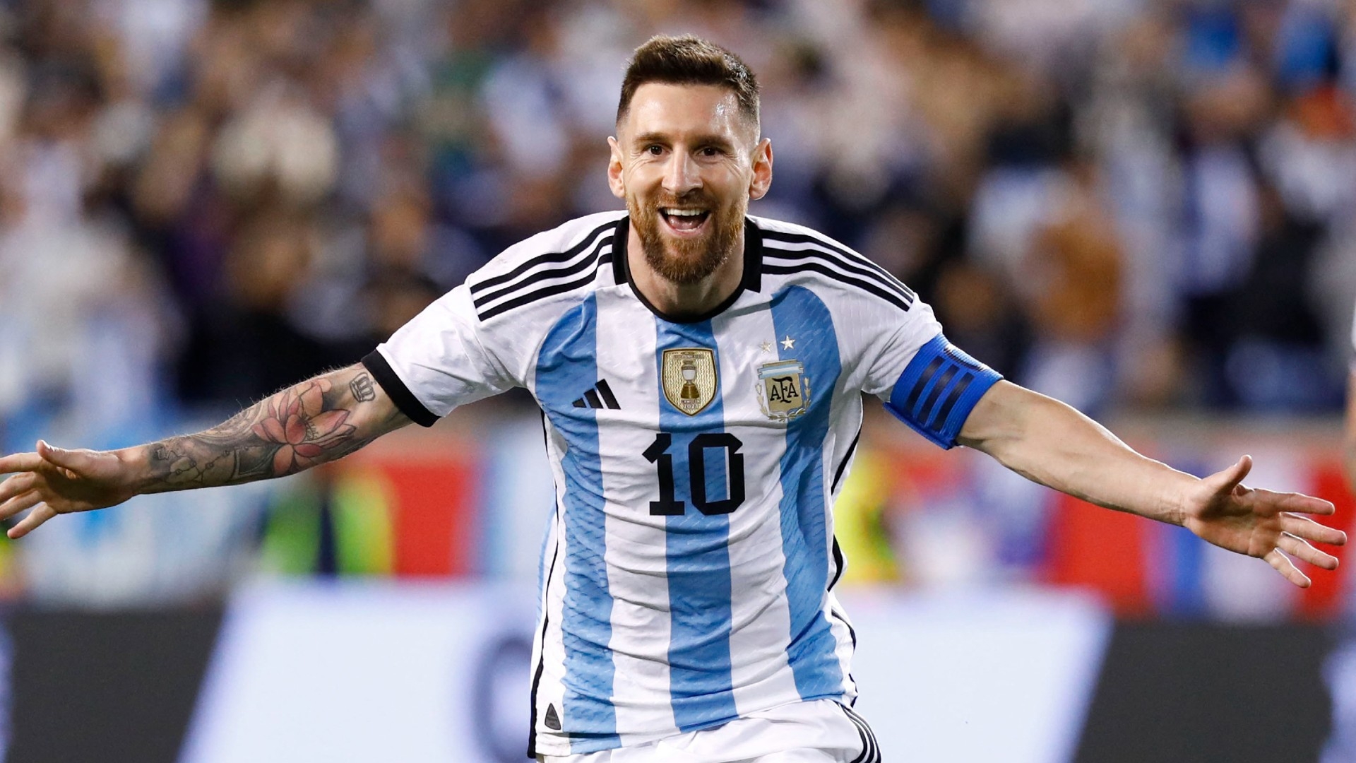 Rooney names Messi & Argentina as his favourites for World Cup glory in Qatar. Goal.com UK