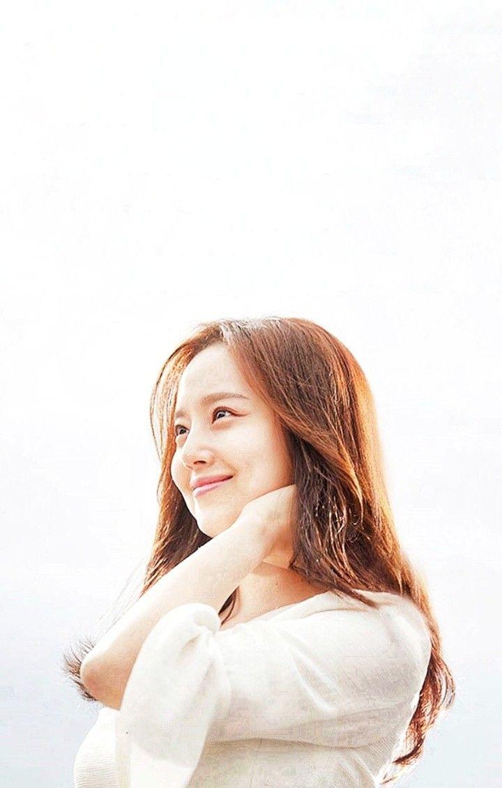 Moon Chae Won Wallpaper