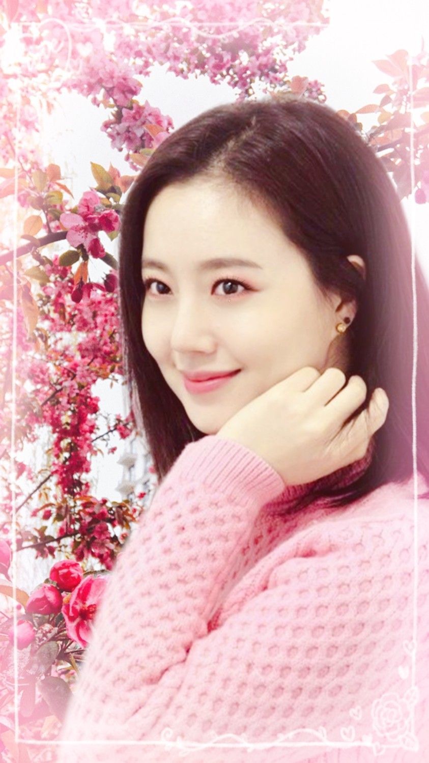 Moon Chae Won Wallpaper