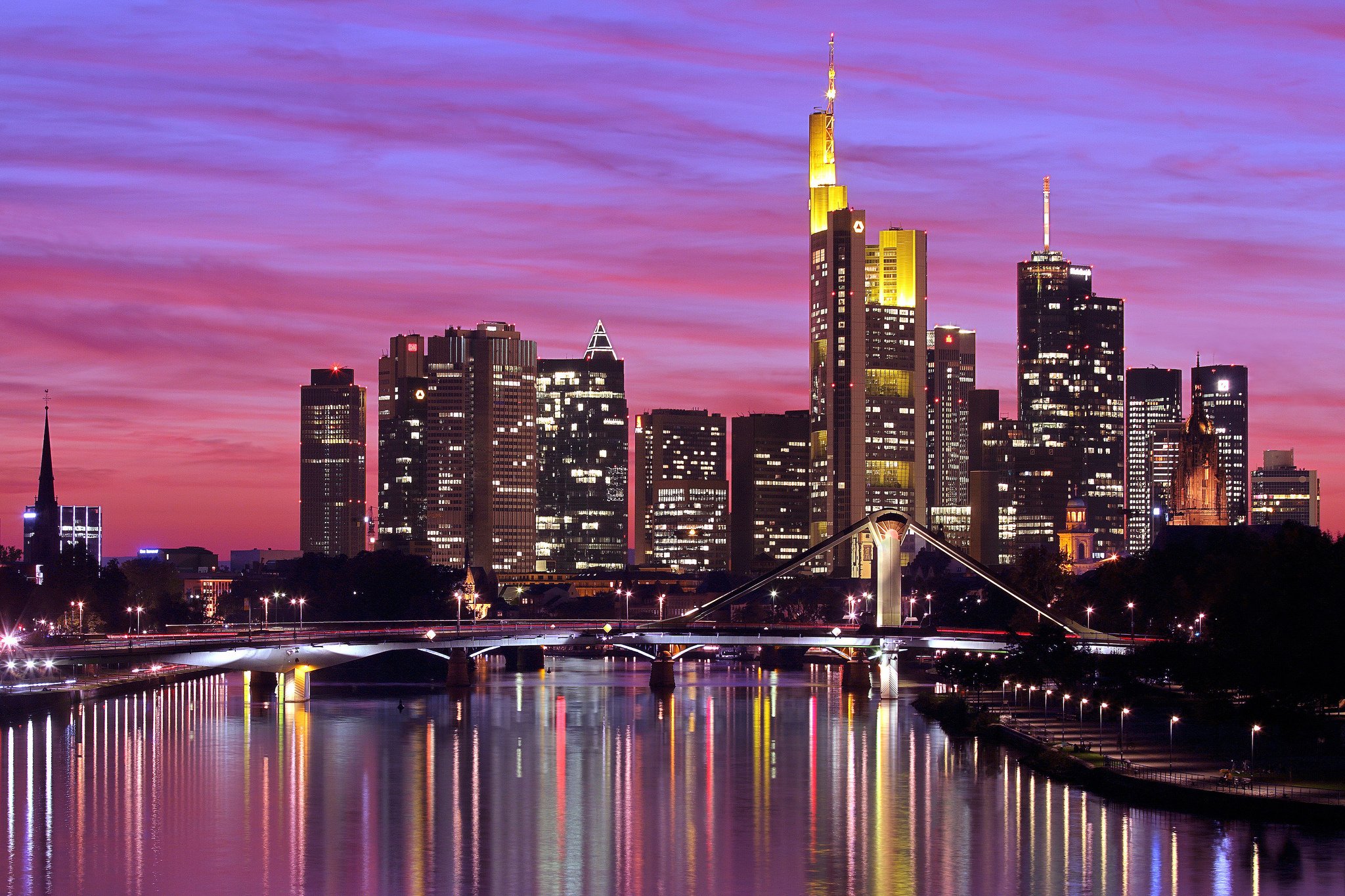 deutschland, Germany, Frankfurt, Am, Main, City, River, Bridge, Lights, Lighting, Reflection, Evening, Sky, Sunset, Buildings, Houses, Skyscrapers Wallpaper HD / Desktop and Mobile Background
