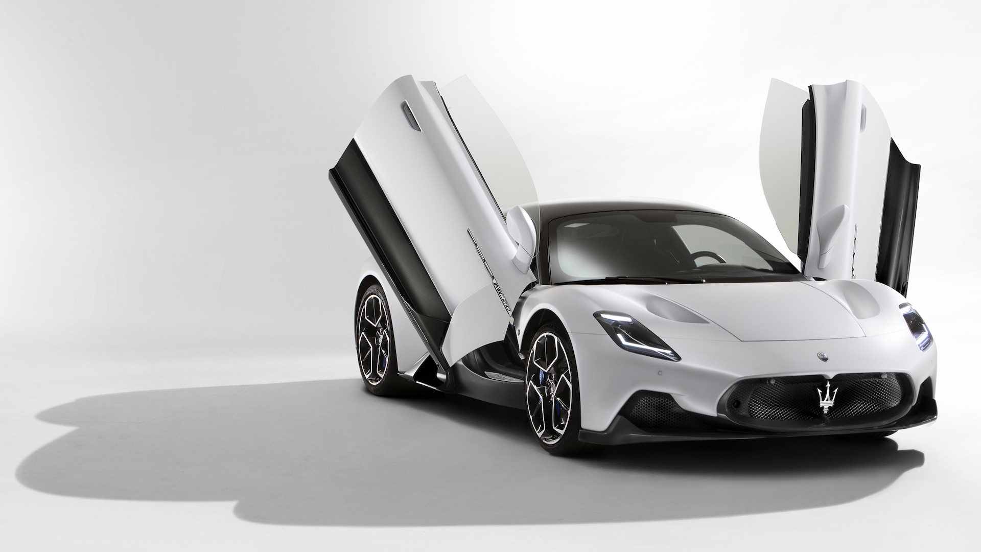 Mid Engine Masterpiece: 2021 Maserati MC20 Boasts Trick Engine, 621 HP