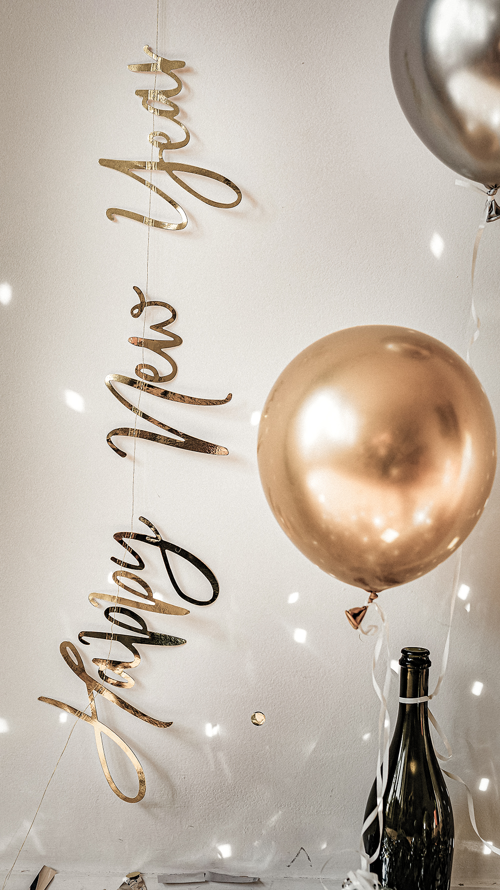 Happy New Year! Aesthetic New Year image for social media ♥ ⋆ The Aesthetic Shop