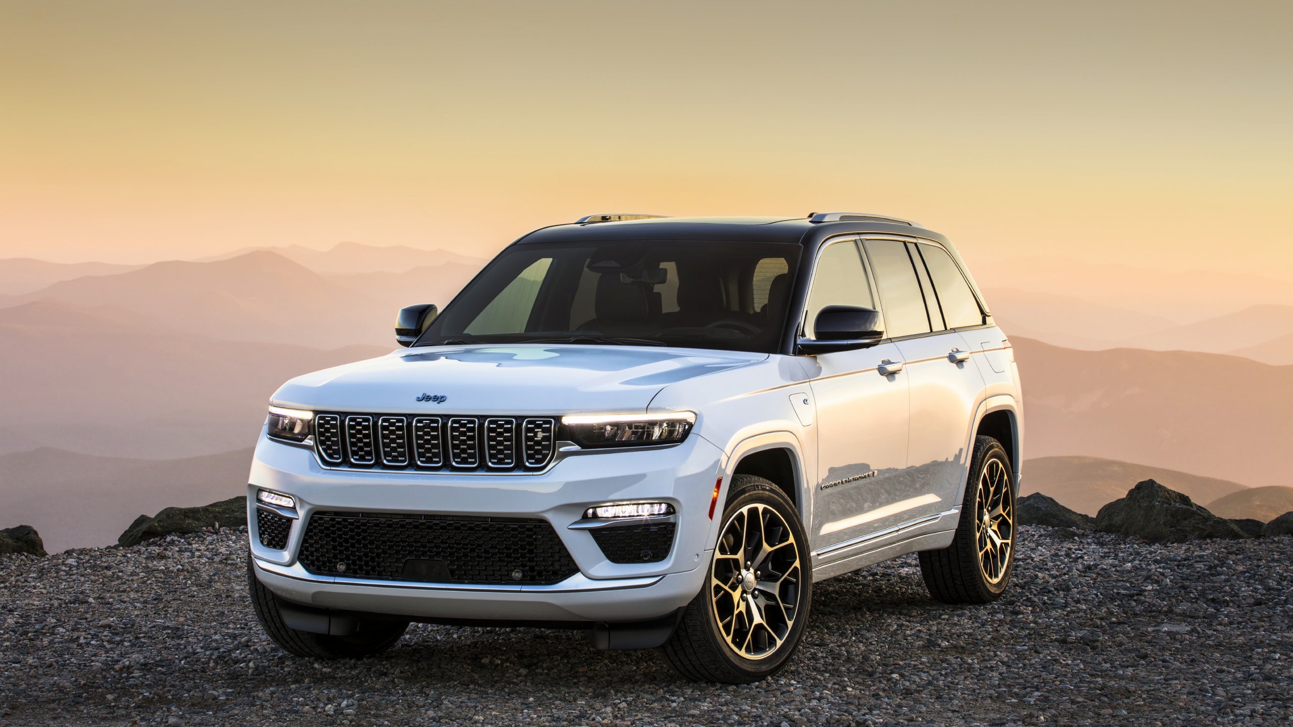 Jeep Grand Cherokee Summit Wallpaper 4K, 2022, Cars
