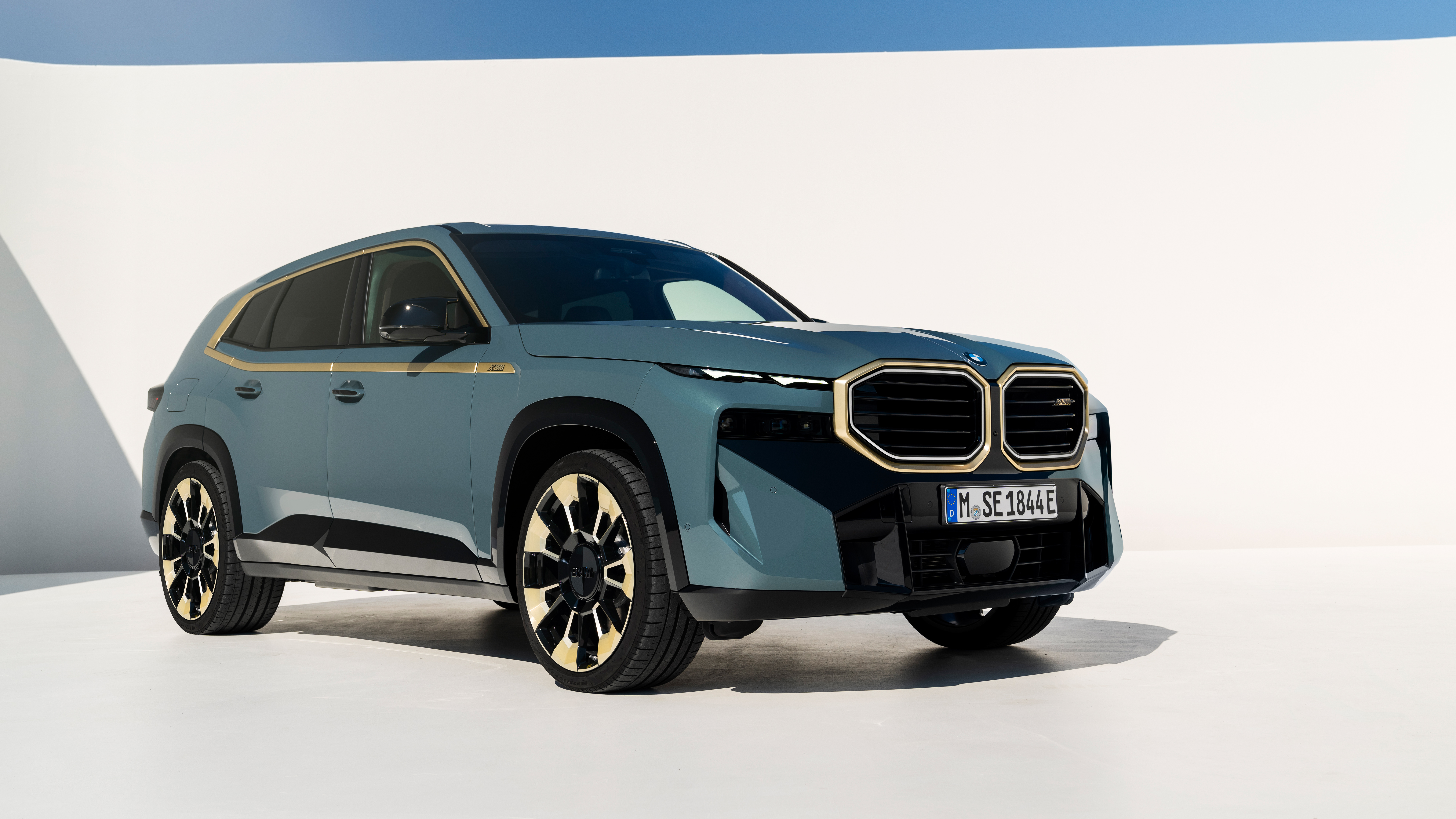 BMW XM 2023 4K 8K Wallpaper Car Wallpaper