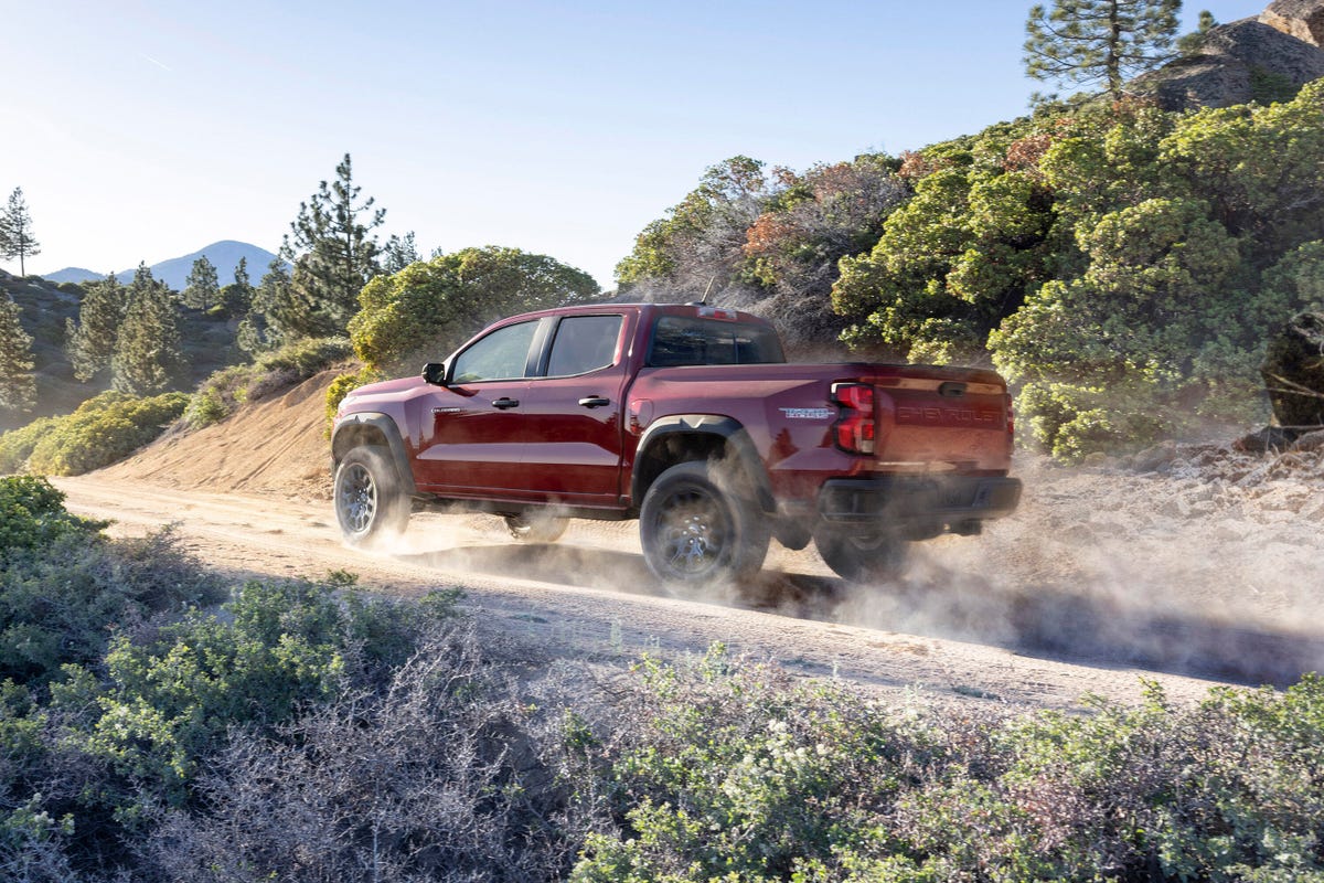 2023 Chevy Colorado Looks Better Inside and Out