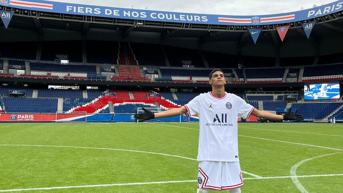 Luva de Pedreiro, the son of a peasant who became a social media star, invites himself to PSG.news