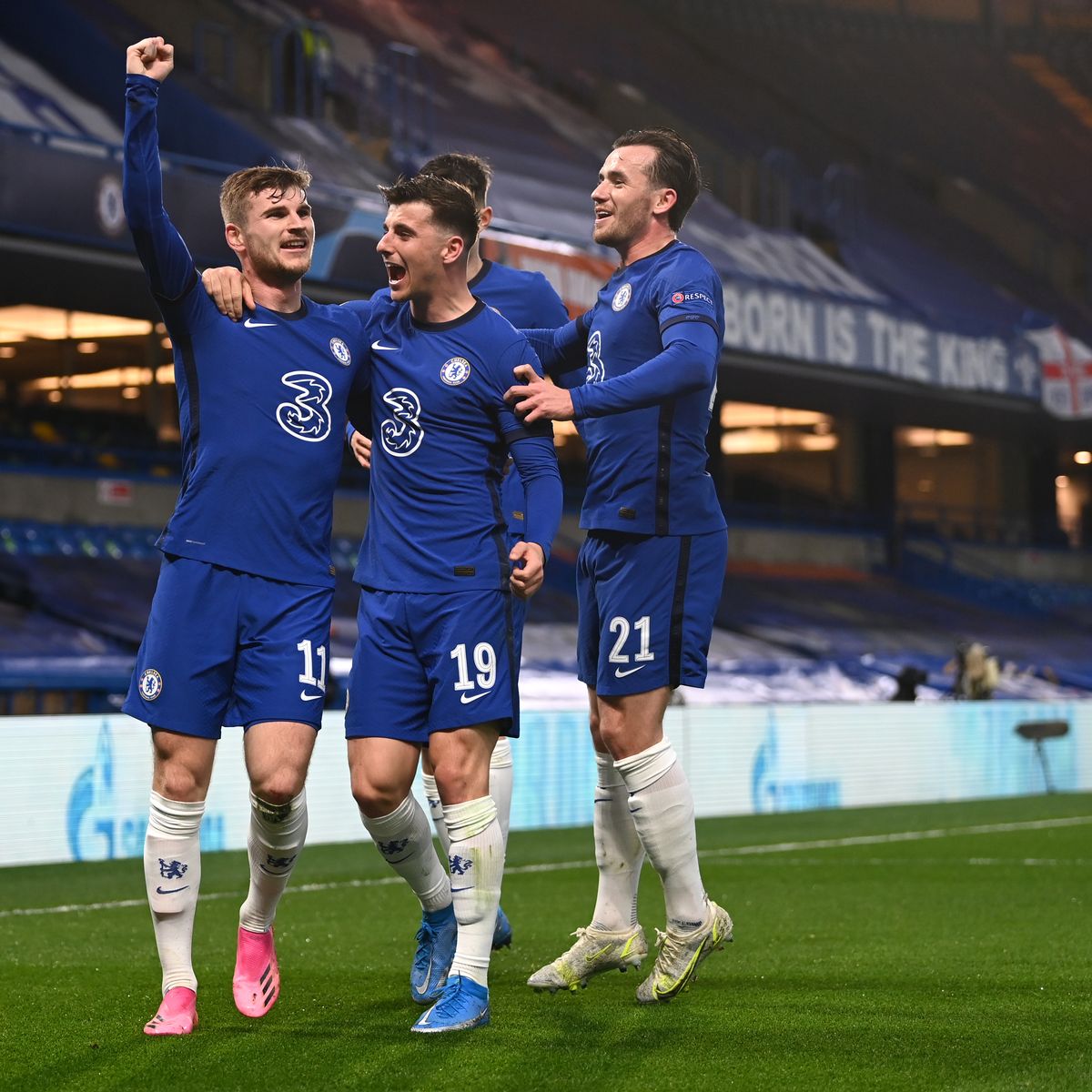 Man City will face Chelsea in Champions League final Evening News