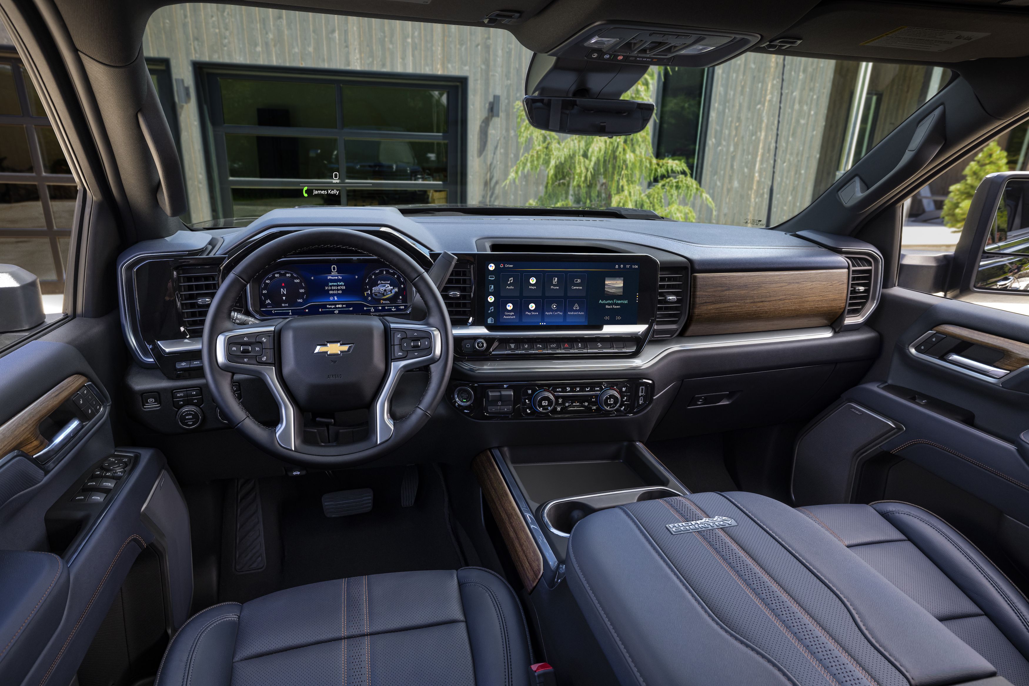 View Photo of the 2024 Chevrolet Silverado HD