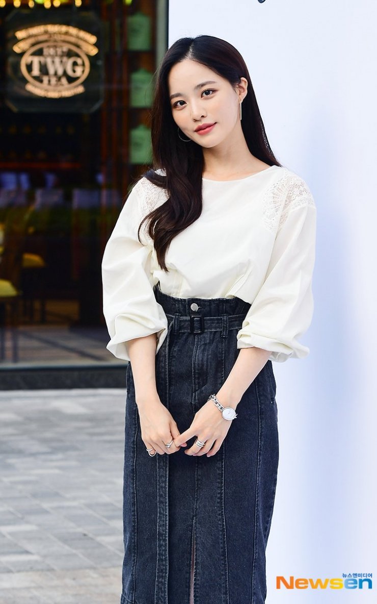 Bae Yoon Kyung Gallery (배윤경) HanCinema