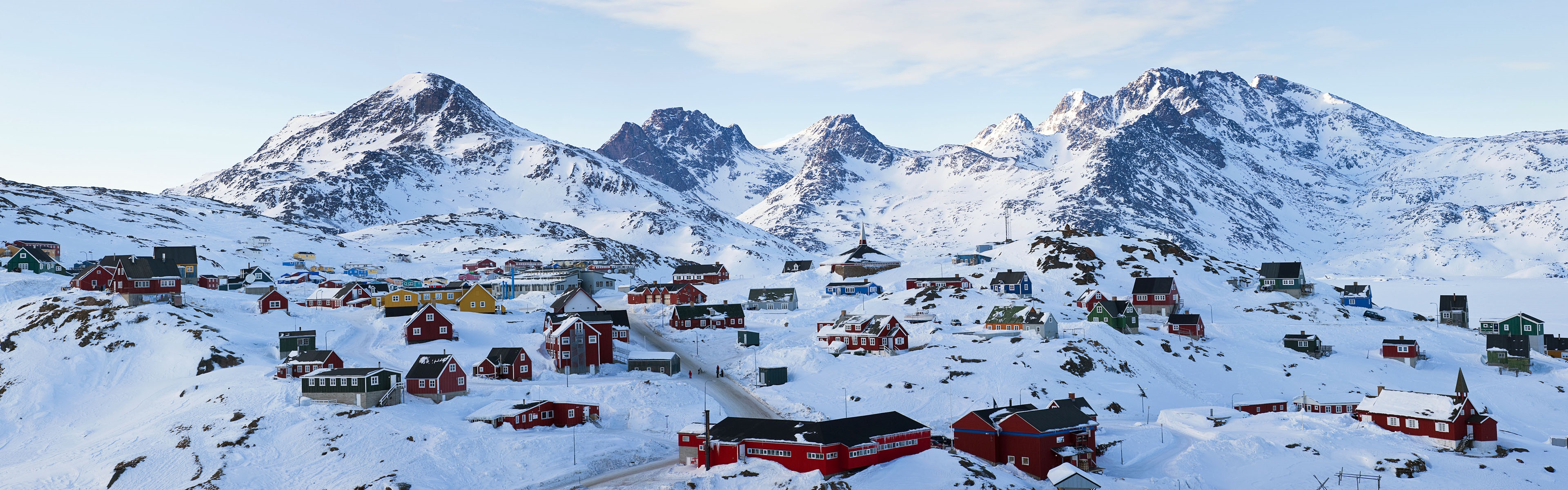 Wallpaper Tasiilaq in winter, Greenland, houses, thick snow 3840x1200 Multi Monitor Panorama Picture, Image