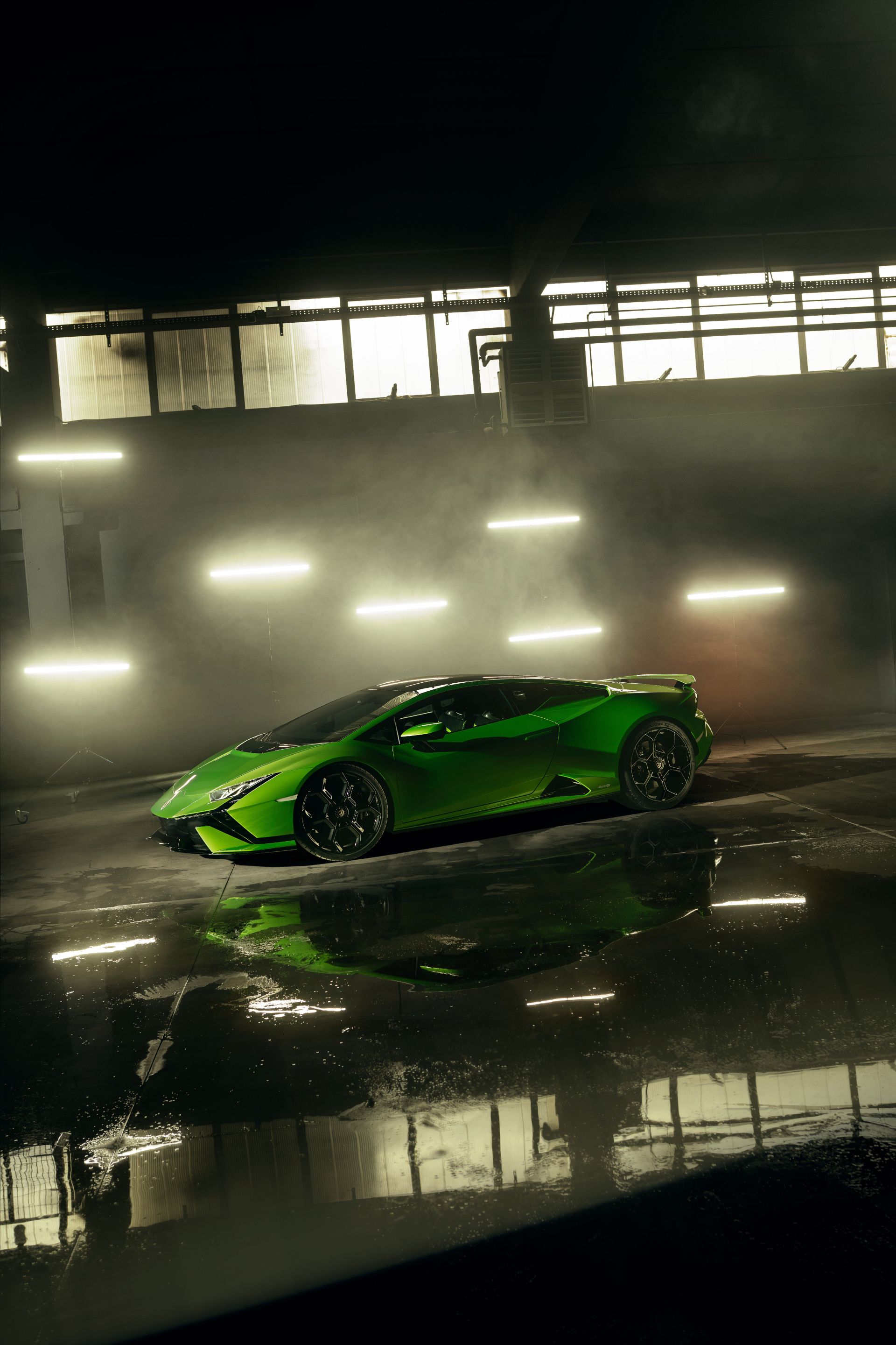 2023 Lamborghini Huracan Tecnica picture, specs and price