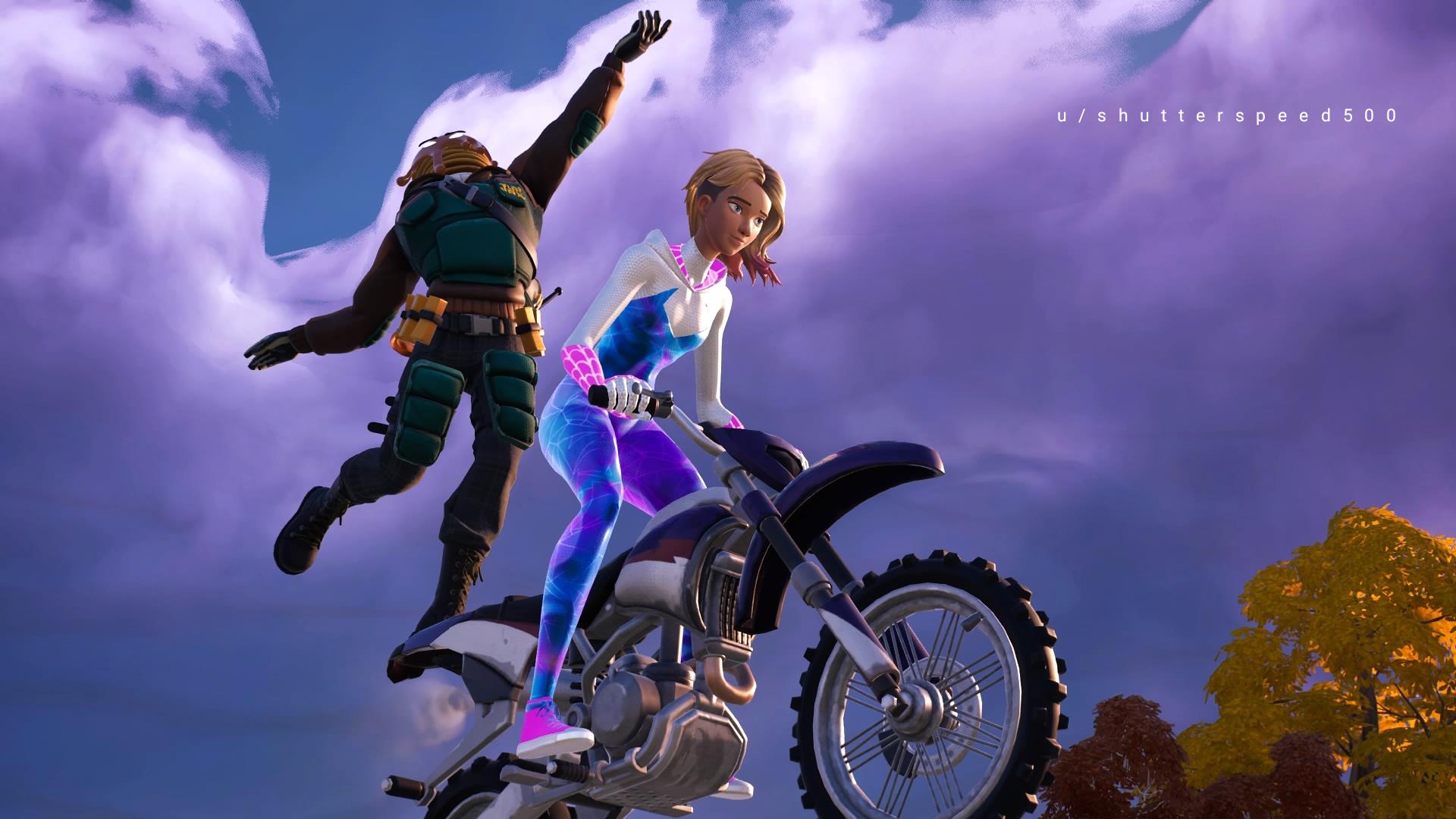 Emote on Dirt Bike.?, Only possible in Fortnite!