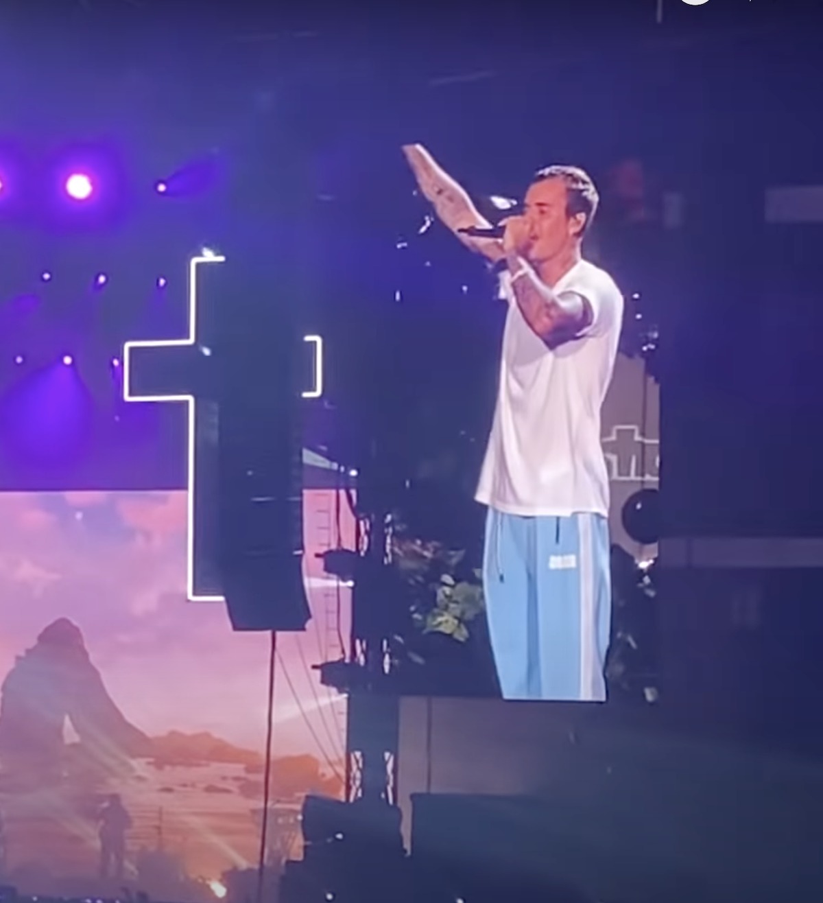 Kari Jobe says 'presence of God' felt at Bieber's Freedom Concert