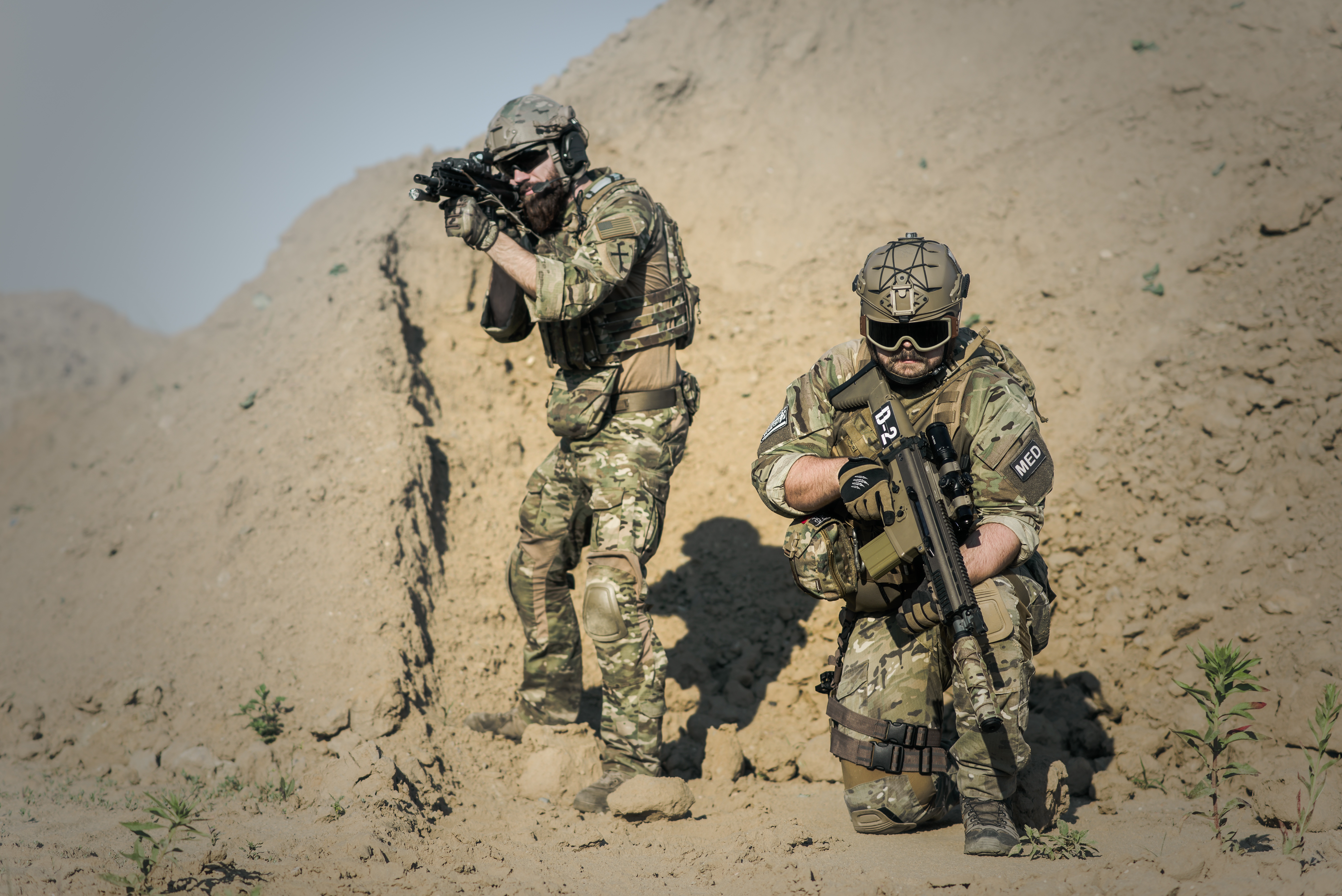 Soldier in Desert during Daytime · Free