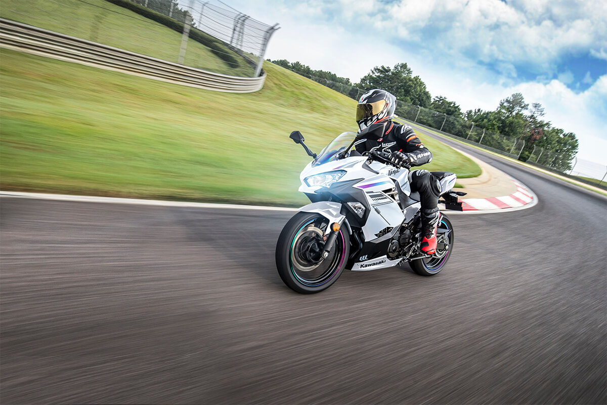 New 2023 Kawasaki Ninja 400, Huron OH. Specs, Photo, Price. Matrix Camo Gray / Metallic Matte Carbon Gray
