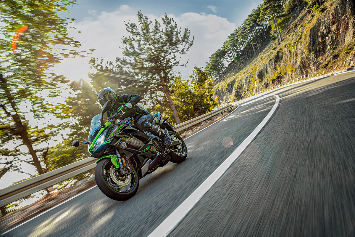 New 2023 Kawasaki Ninja 1000SX, Huron OH. Specs, Photo, Price. Emerald Blazed Green / Metallic Diablo Black / Metallic Graphite Gray