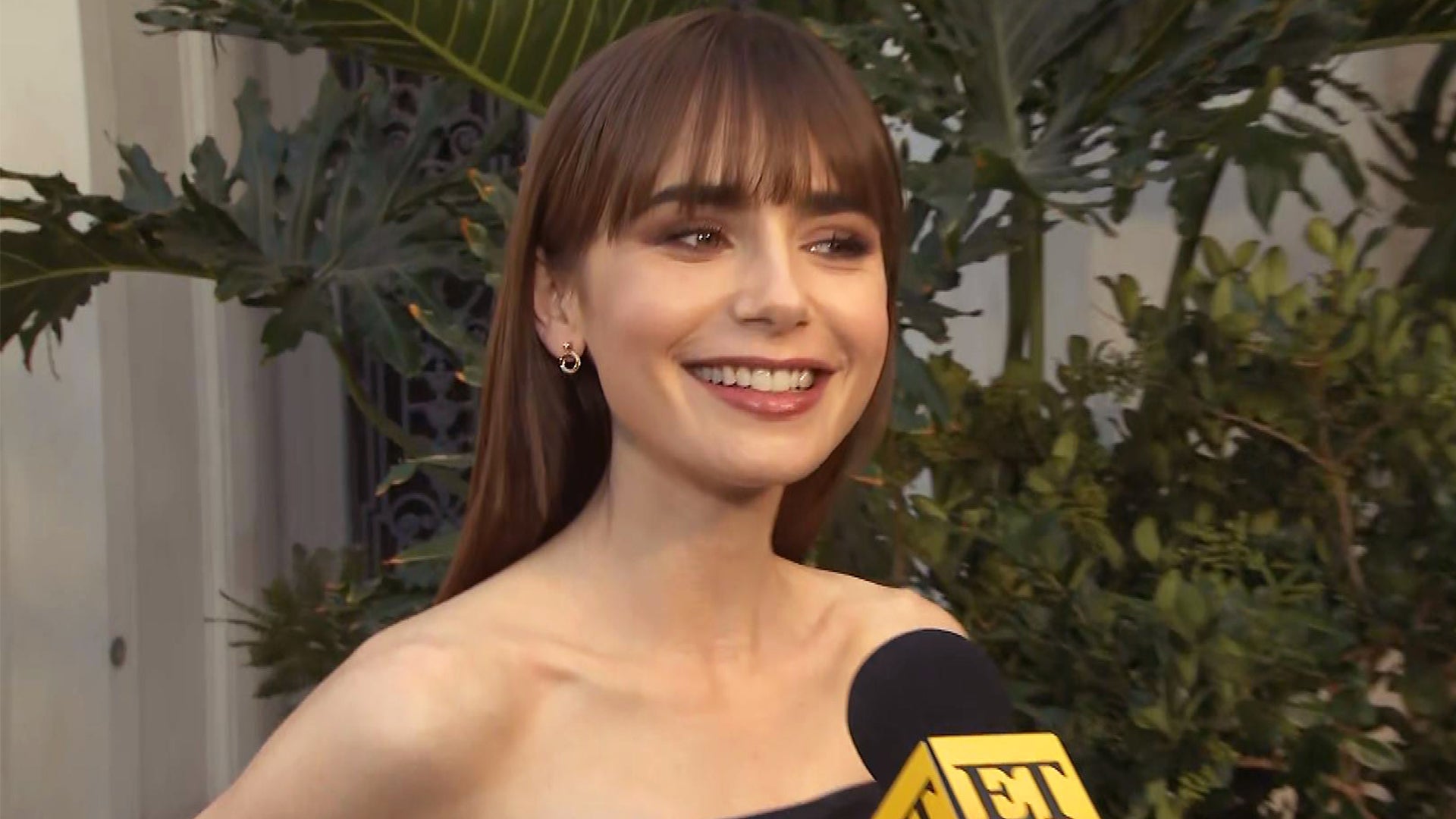 Lily Collins Teases More Love Triangles and Drama in 'Emily in Paris' Season 3 (Exclusive)