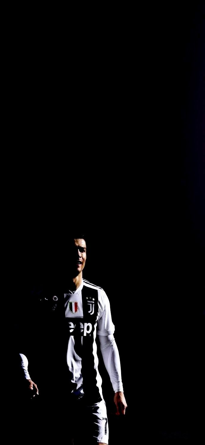 Cristiano ronaldo. Cristiano ronaldo wallpaper, Cristiano ronaldo cr7, Ronaldo photo