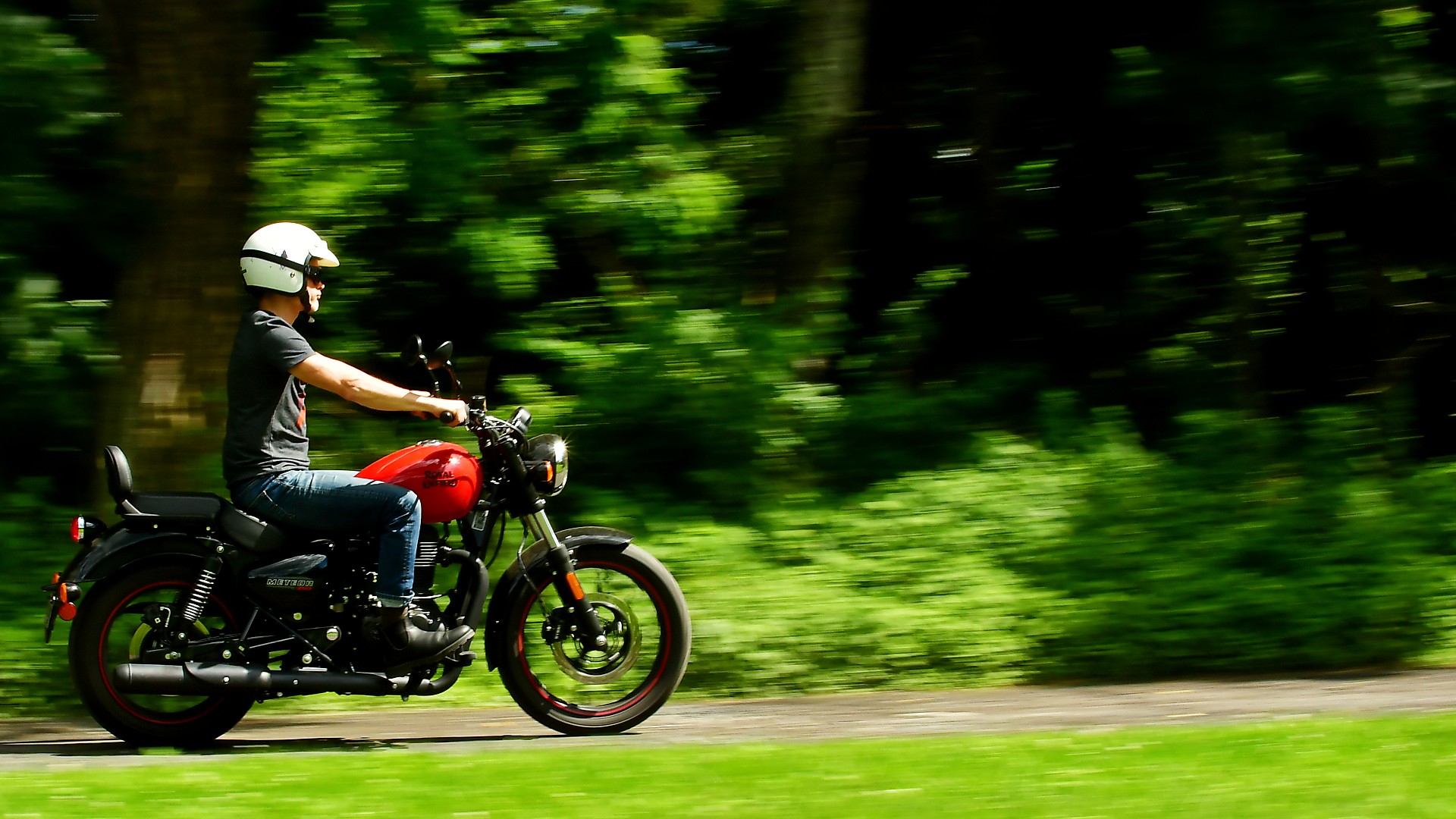 Test Drive: Royal Enfield Meteor 350 Motorcycle. Men's Journal