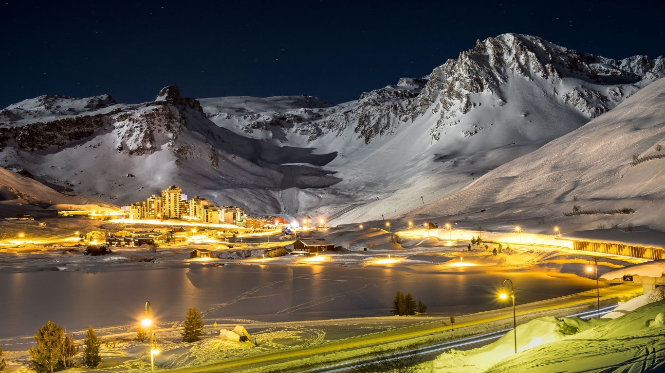 Mountain Night Road Snow Village Winter HD WALLPAPER