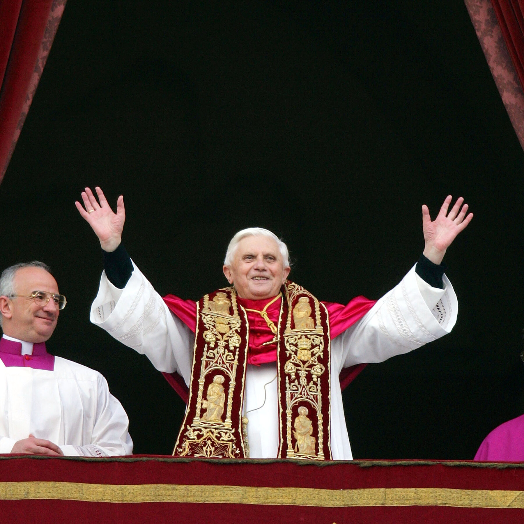 For Conservative Catholics in U.S., Pope Benedict's Death Is Loss of a Hero