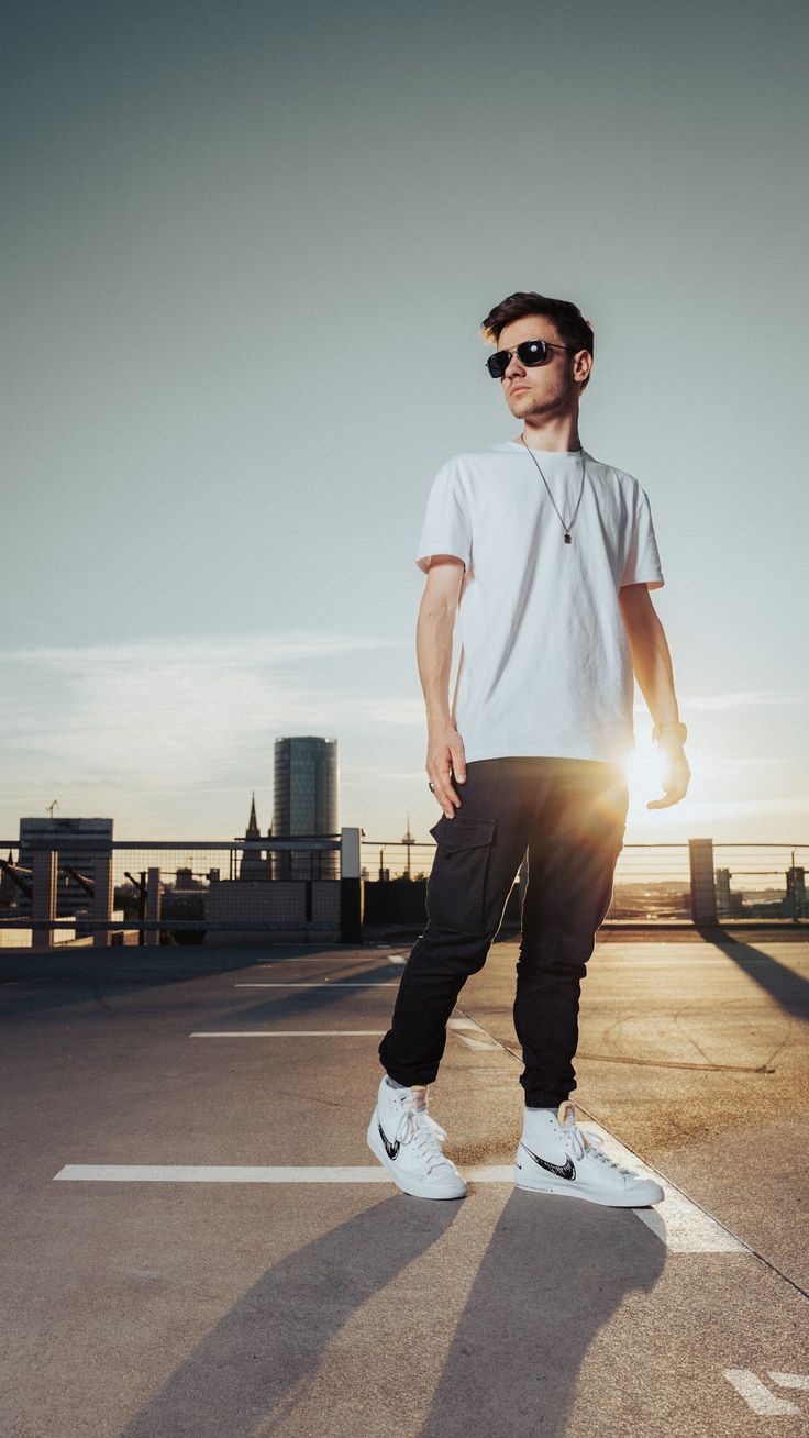 Black and White Street Fashion Men. Nike blazer outfit men, Nike blazer outfits, Mens outfits