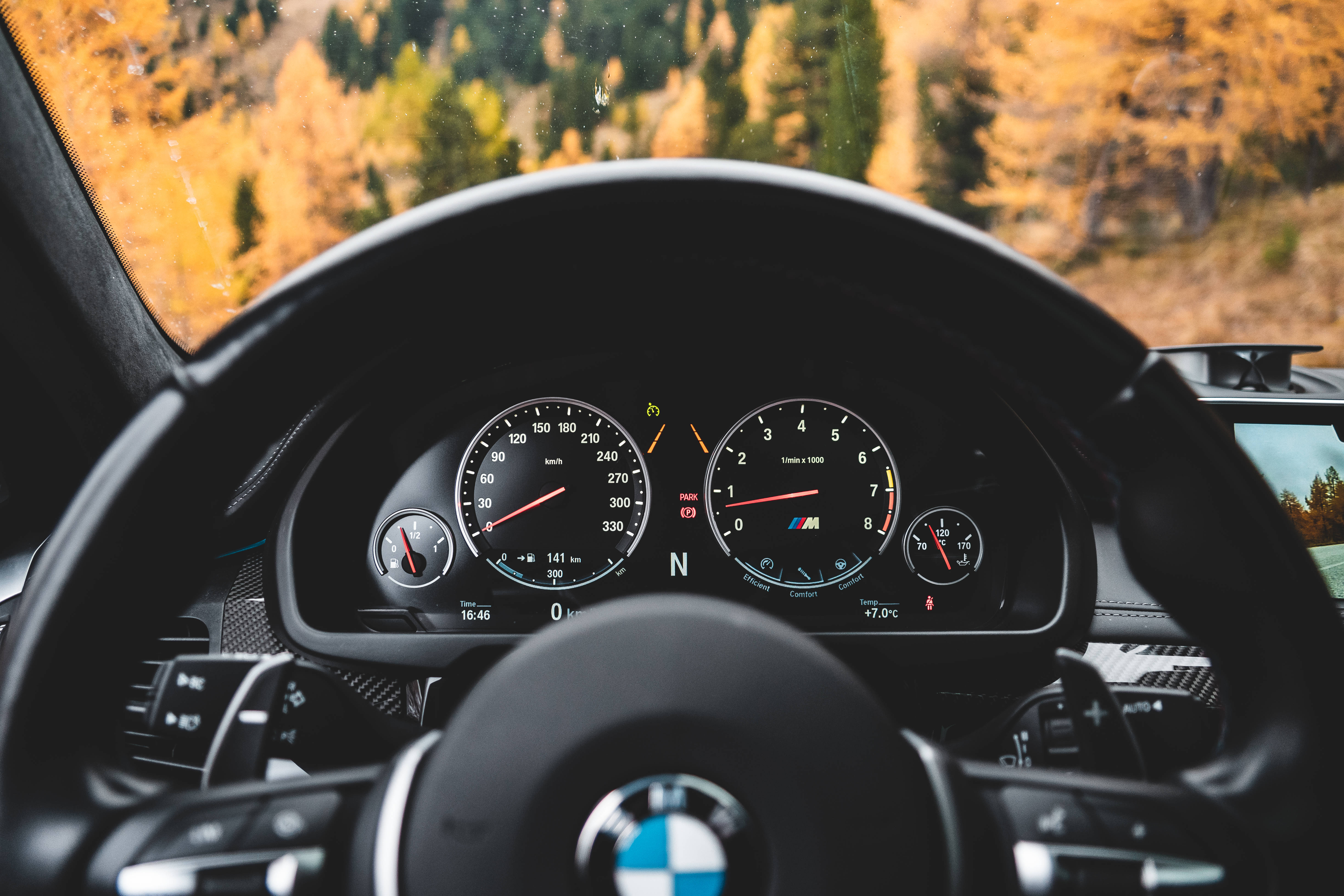 Download Bmw Luxury Car Dashboard Wallpaper
