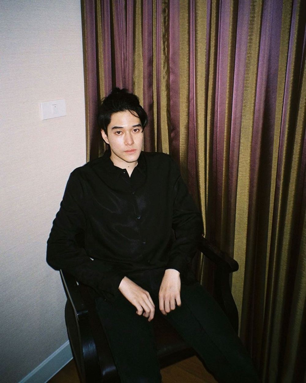 Potret Nani Hirunkit, Member F4 Thailand yang Cool