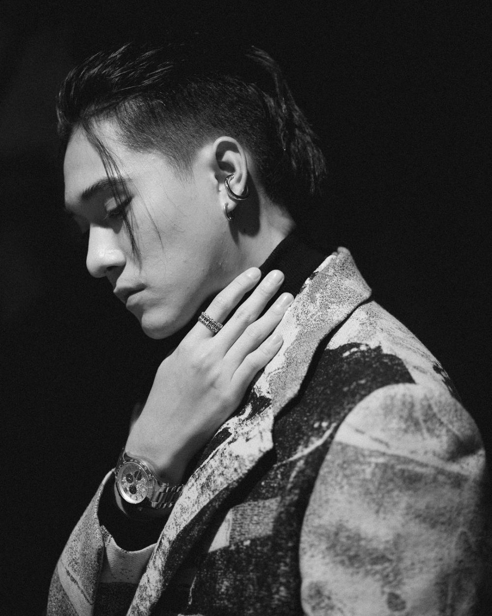 Potret Nani Hirunkit, Pria Manly dengan Gaya Sangar di F4