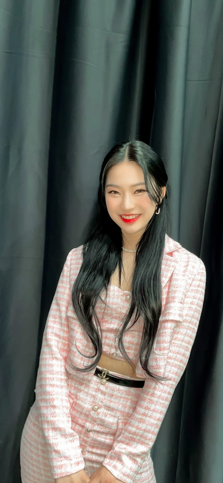 stayc isa lockscreens