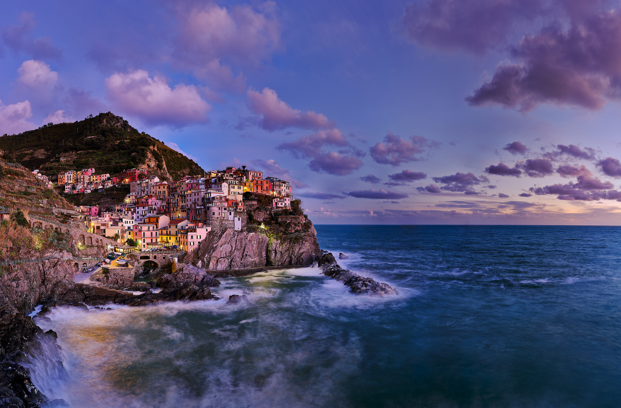 Ultra high resolution photo of the Italian coastline