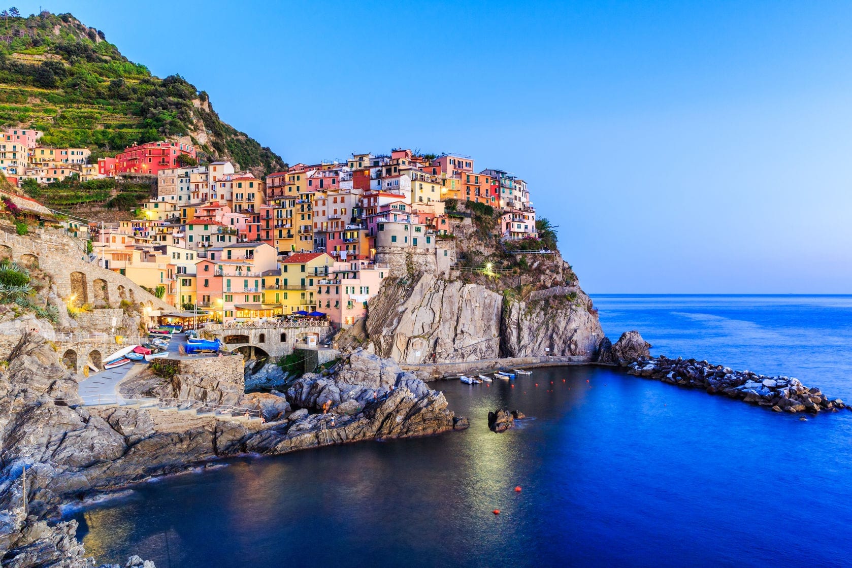 Travel Guide: Visiting Italy's (Gorgeous) Cinque Terre