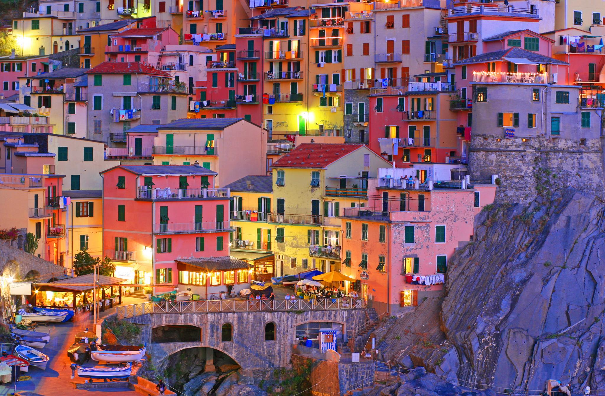 The biggest nativity scene in the world? At the Cinque Terre in Italia.com Blog