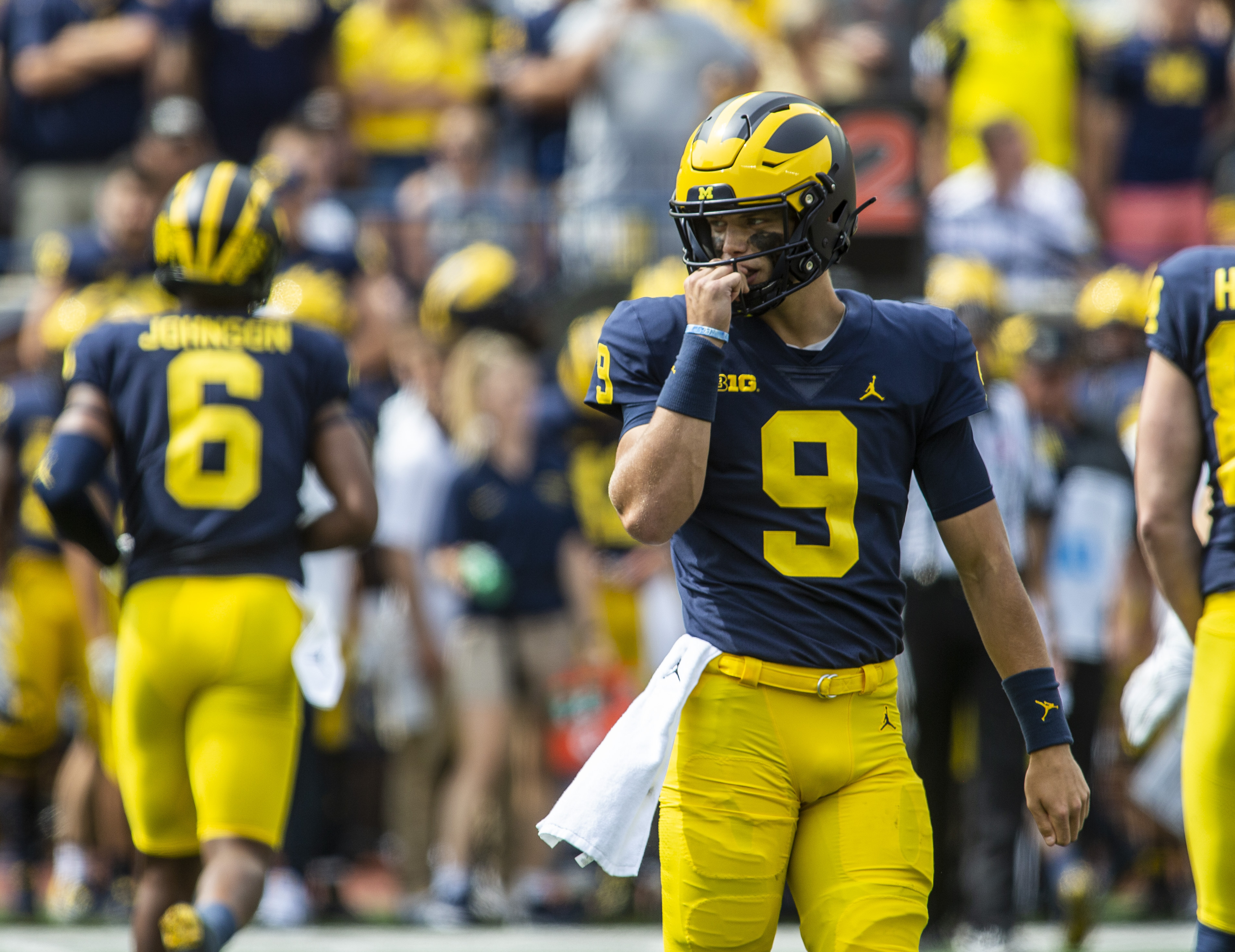 QB J.J. McCarthy (still) limited in Michigan football's spring game