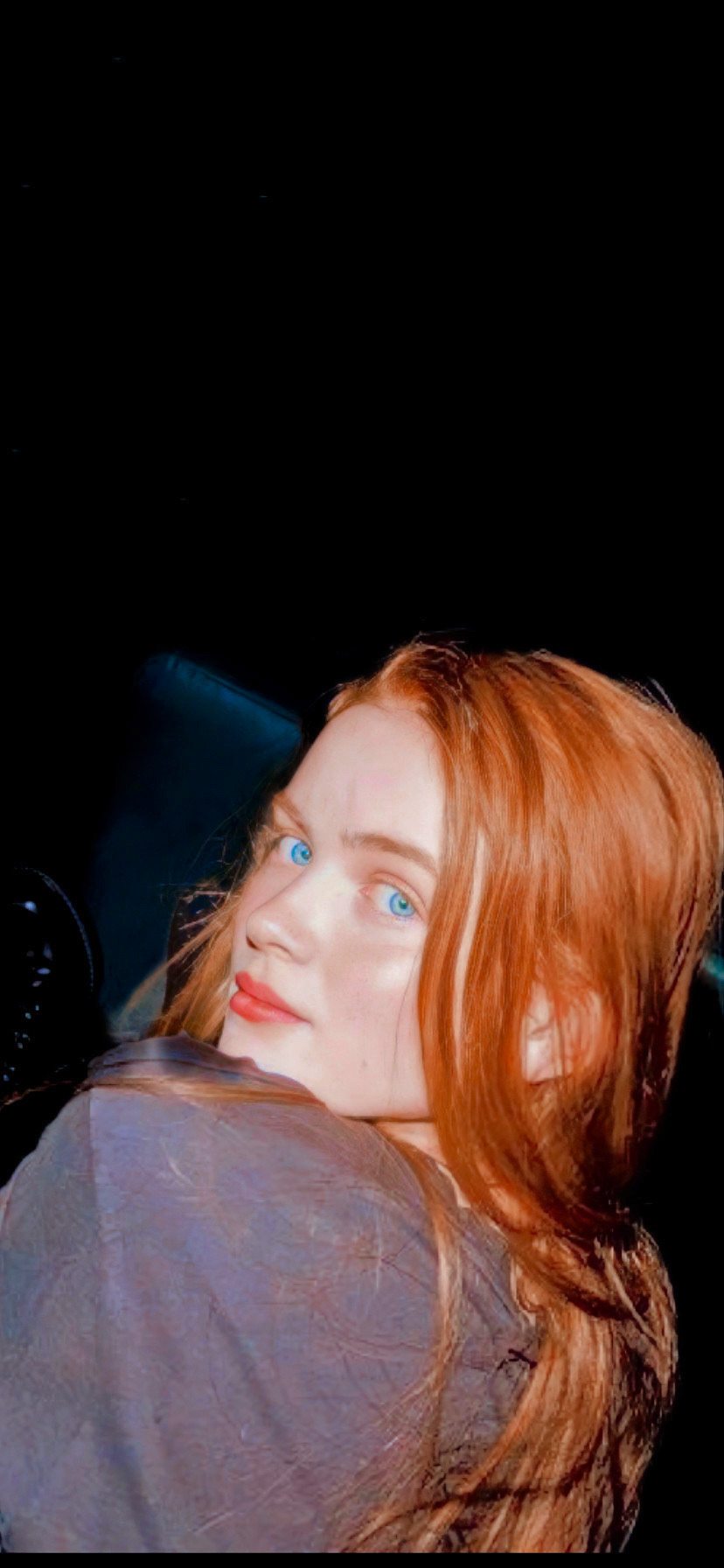 sadie sink wallpaper