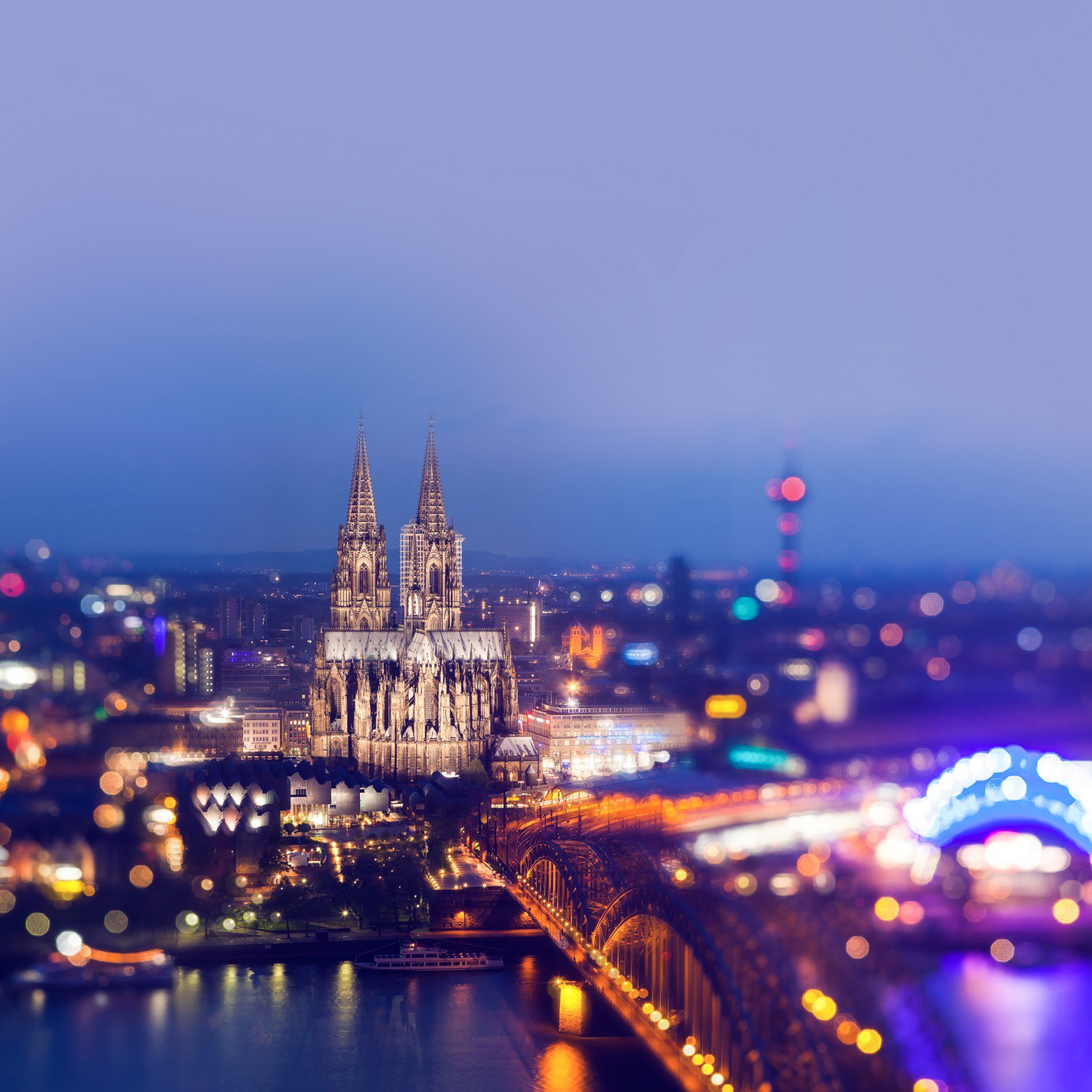 Android wallpaper. cologne cathedral hohenzollern bridge sky spain city