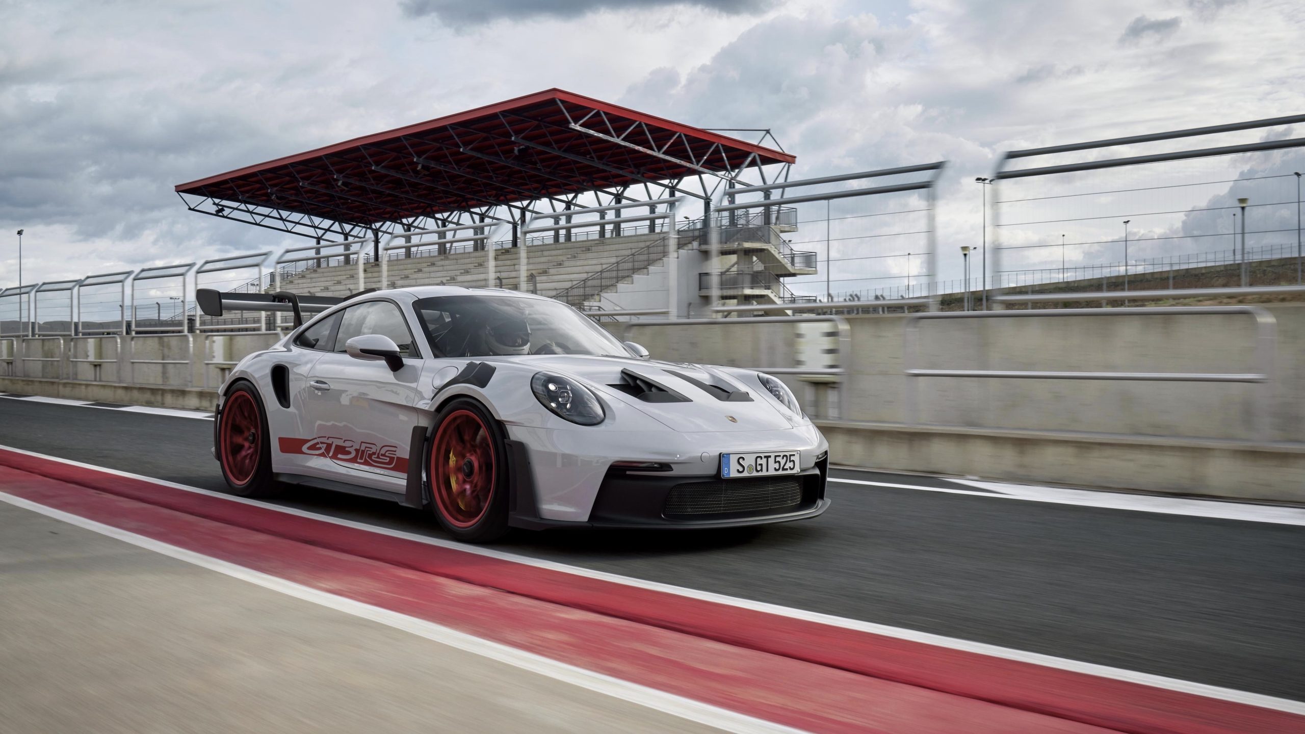 2023 Porsche 911 GT3 RS Unveiled