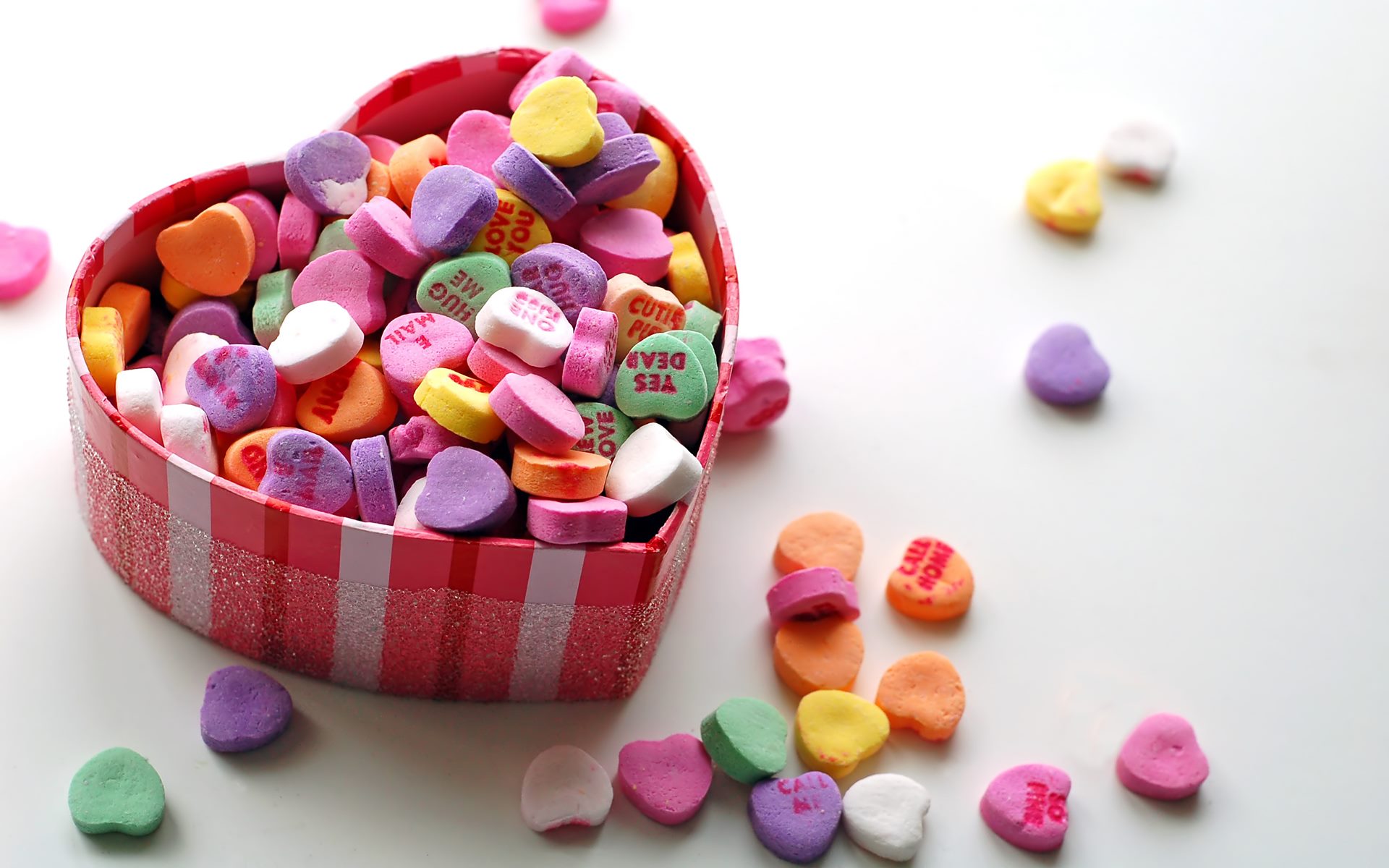 Sweet Candy Heart HD Wallpaper