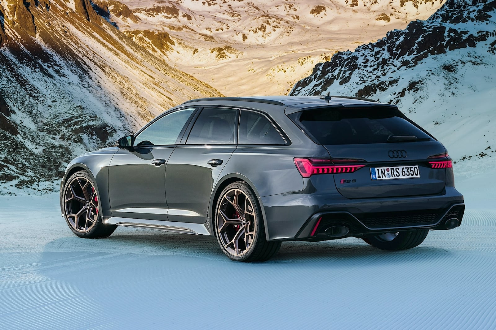 2023 Audi RS6 Avant Exterior Dimensions: Colors Options & Accessories