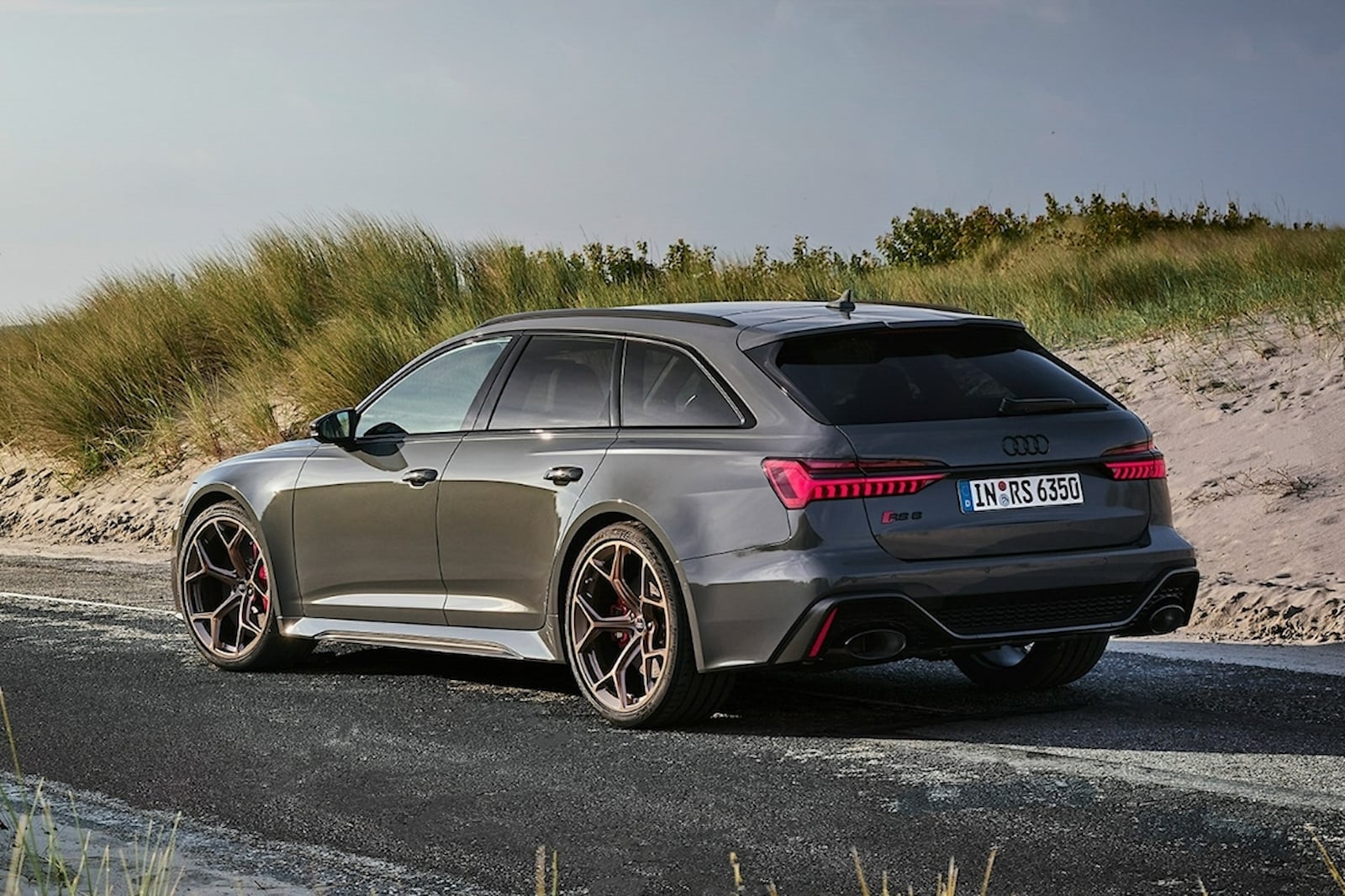 2023 Audi RS6 Avant Exterior Dimensions: Colors Options & Accessories