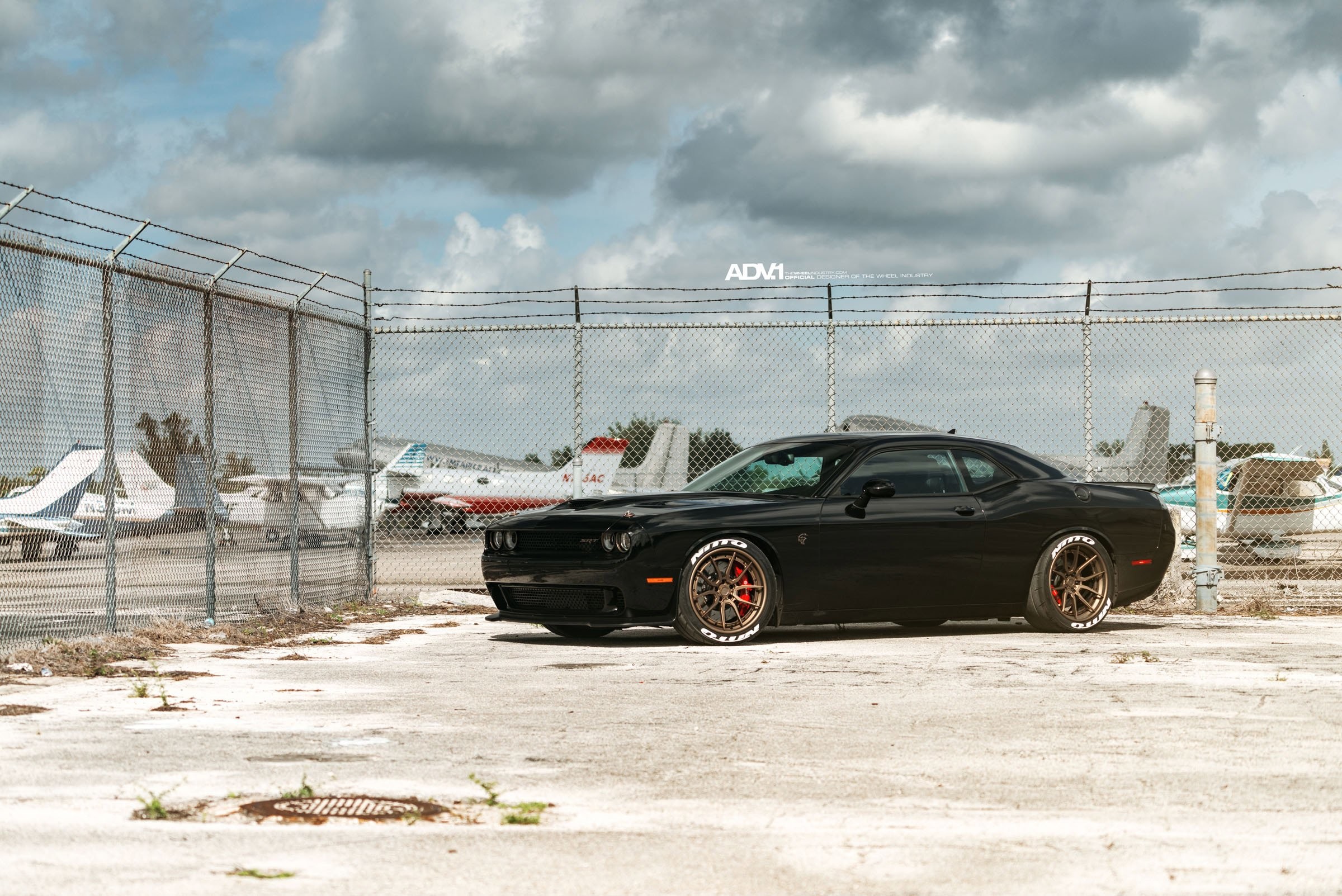 Dodge Challenger Black Hellcat