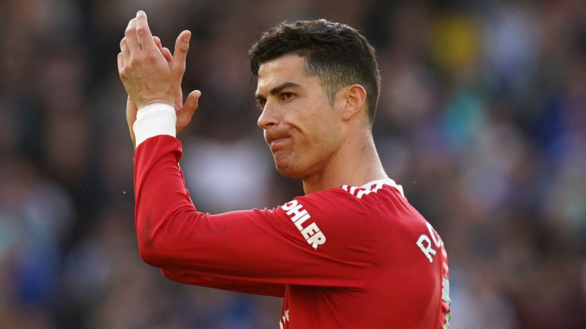 Cristiano Ronaldo expected to stay at Man Utd this summer despite reported frustration over lack of transfers. Transfer Centre News