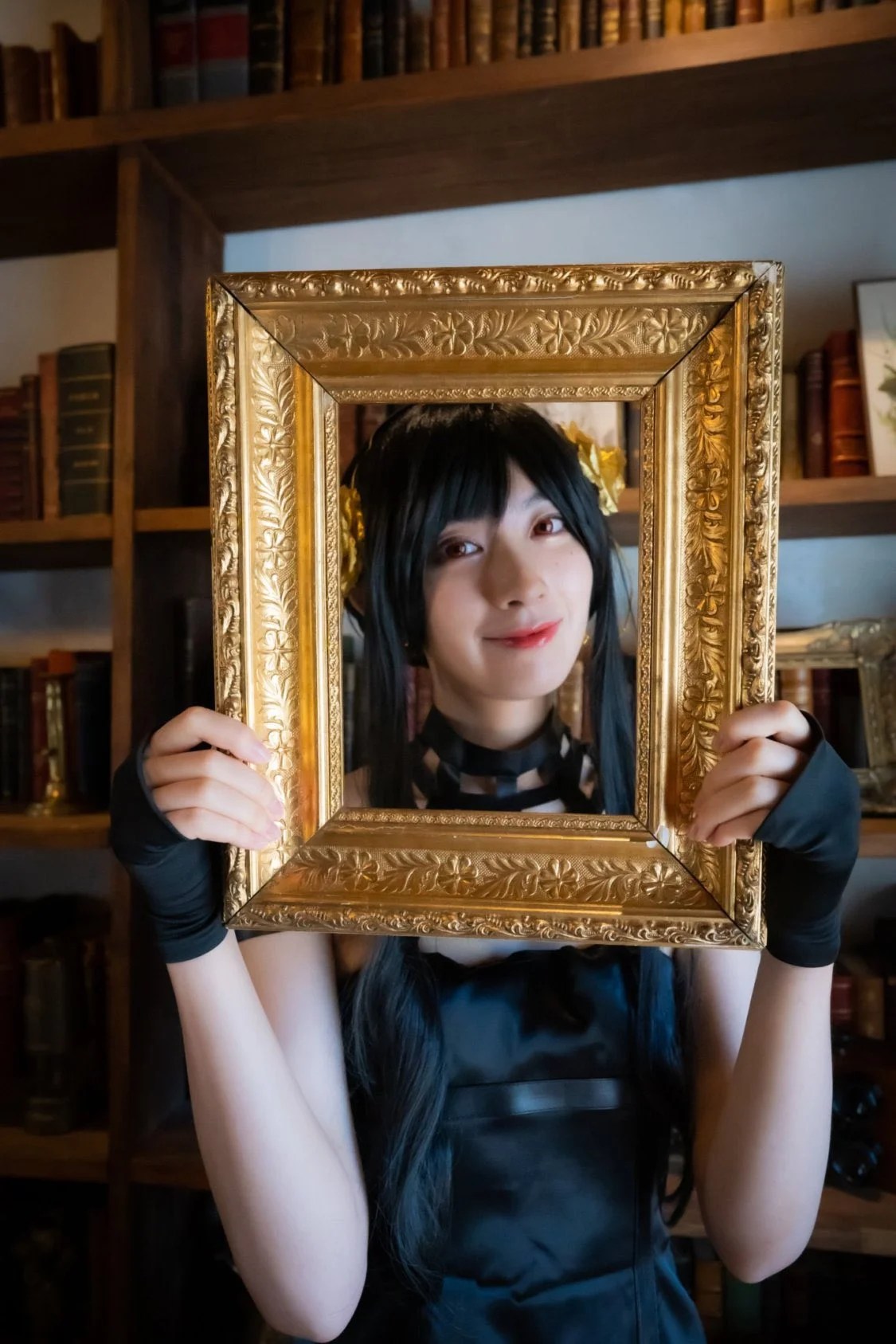 Japanese Famous Weather Reporter, Saya Hiyama as Yor Forger Cosplay