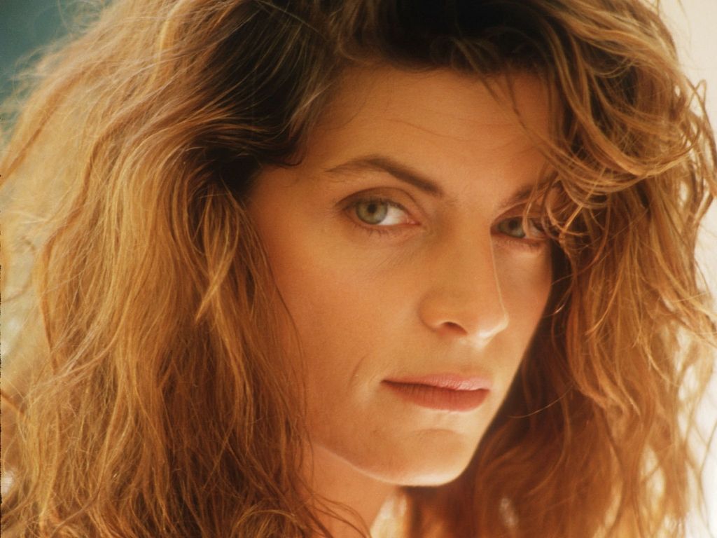 Kirstie Alley Wallpaper: Kirstie Alley. Kirstie alley, Woman personality, Alley