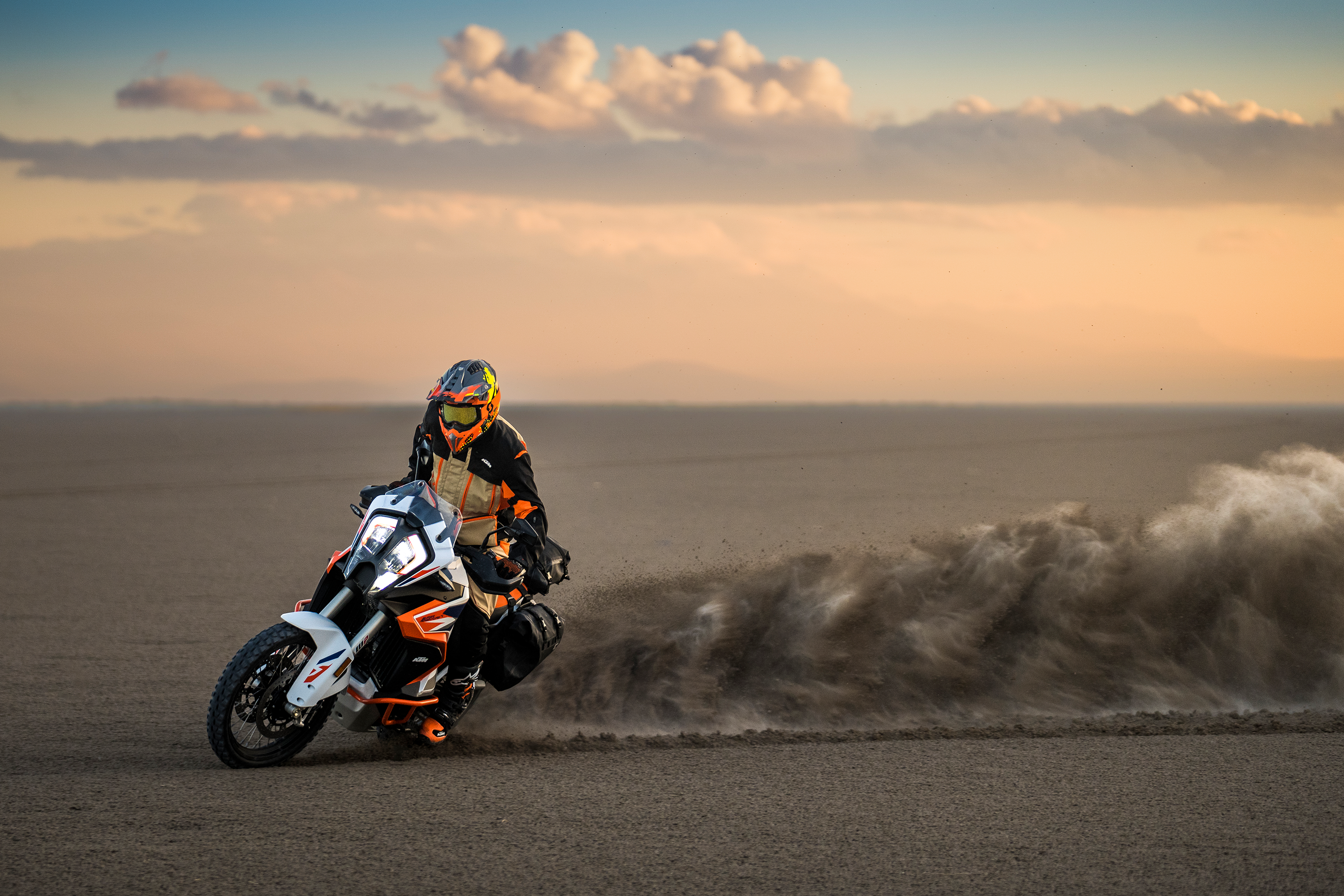KTM TO RACE