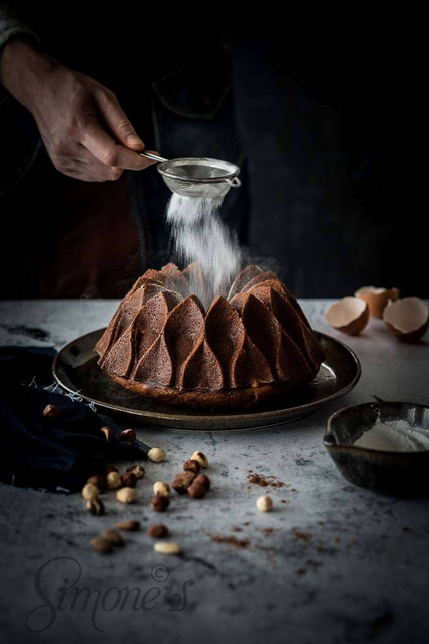 Shooting dark food photo: editing a chocolate hazelnut bundt cake. Simone's Kitchen